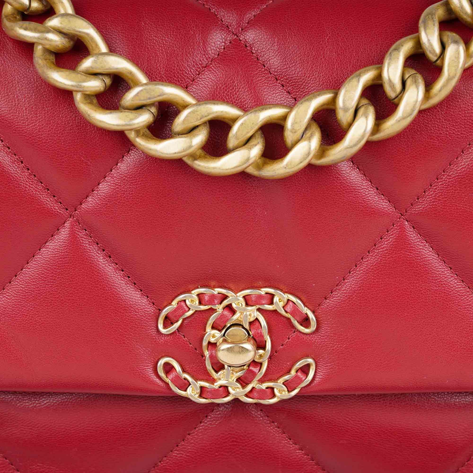 19 Large Flap Bag - CHANEL - Affordable Luxury image