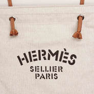 Aline Grooming Bag thumbnail image