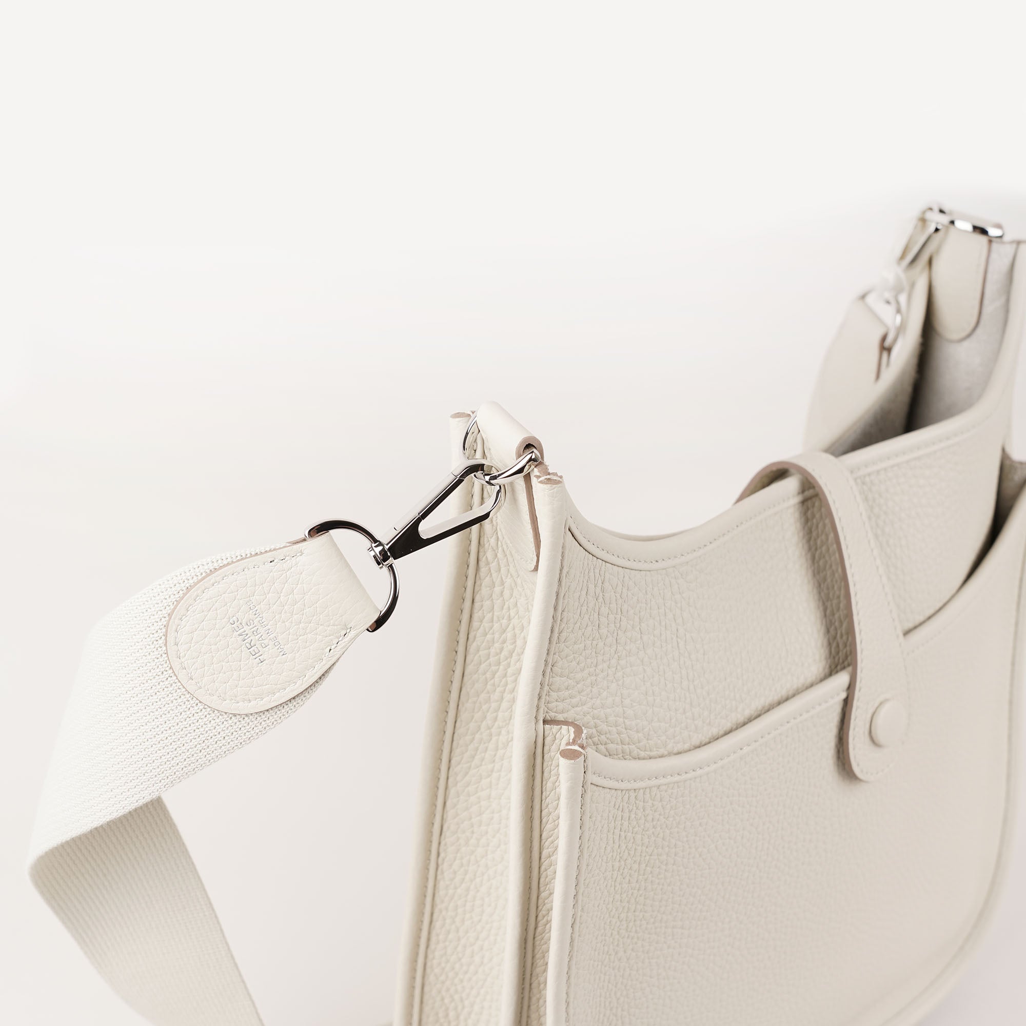 Evelyne III 29 Shoulder Bag image