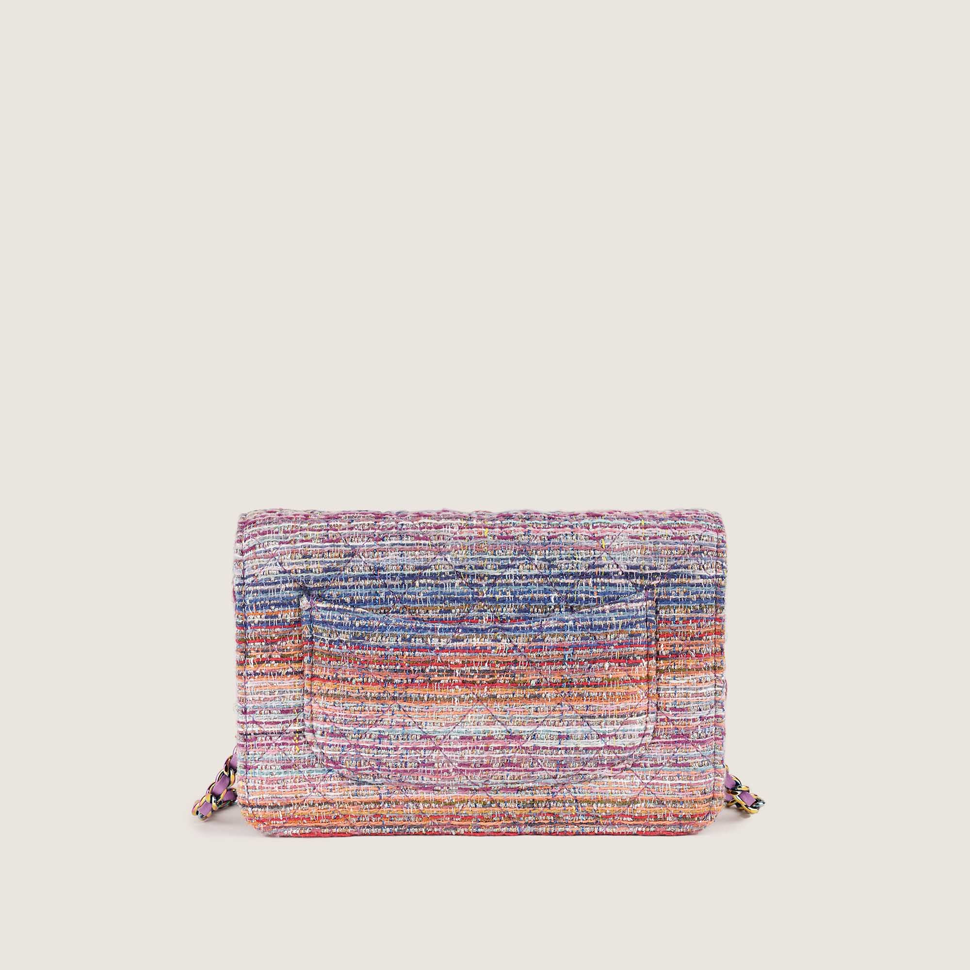 Wallet on Chain Shoulder Bag