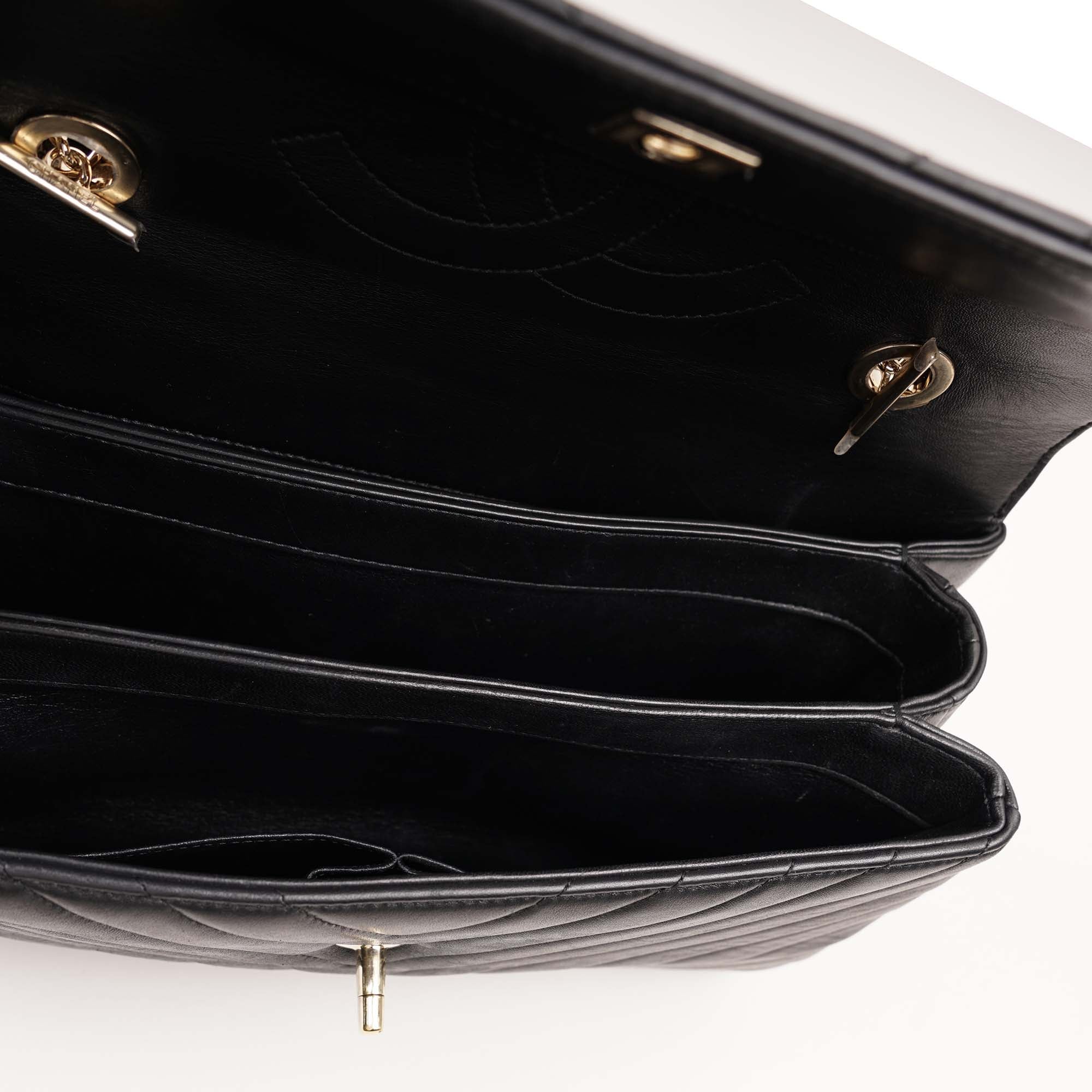 Medium Trendy Top Handle image