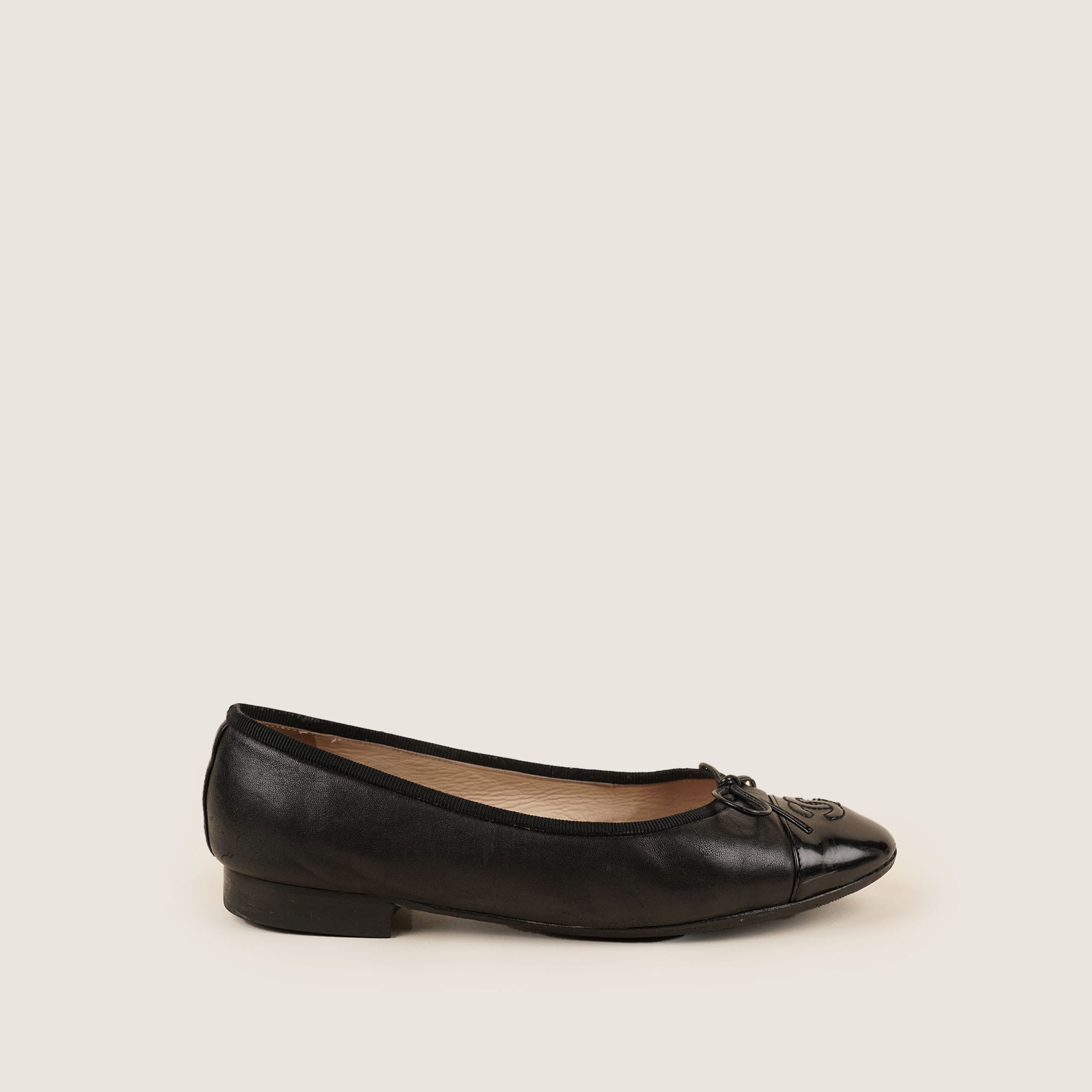 Chanel CC Ballerina Svart Läder 35 ½