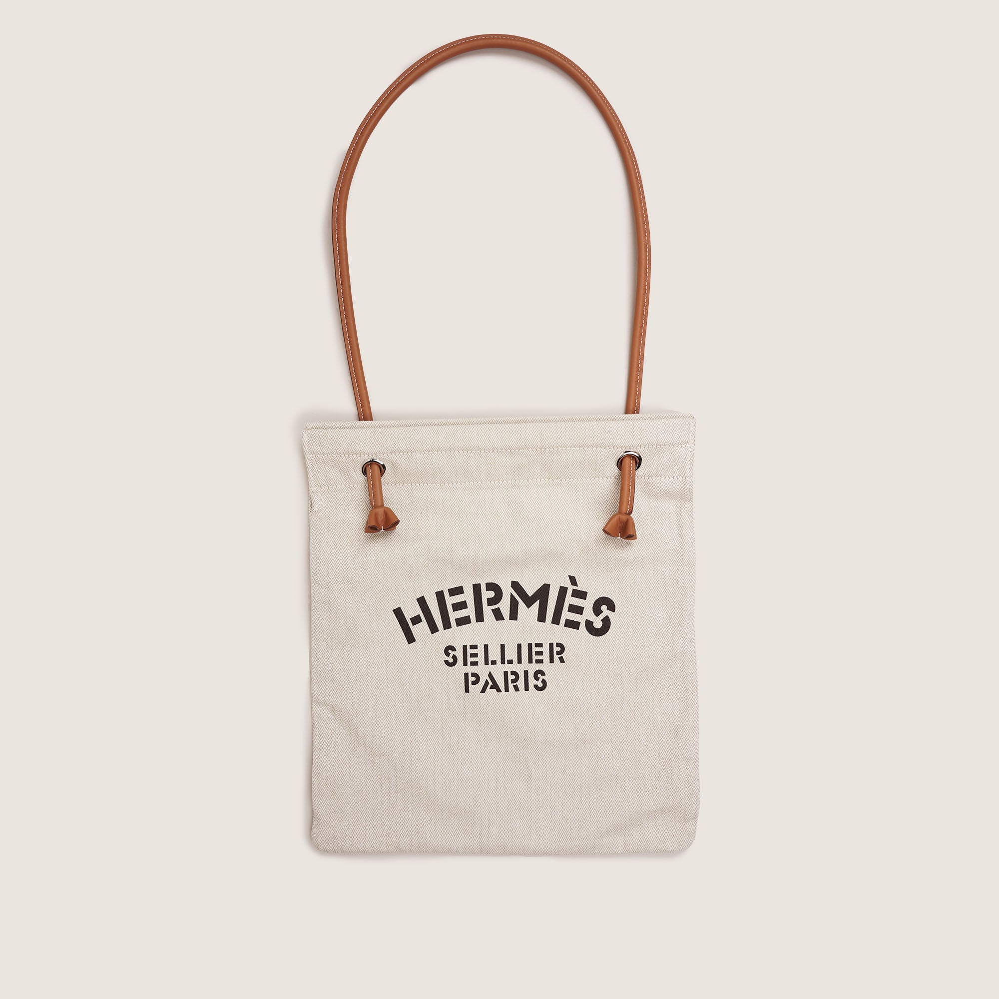 Aline Grooming Bag - HERMÈS - Affordable Luxury