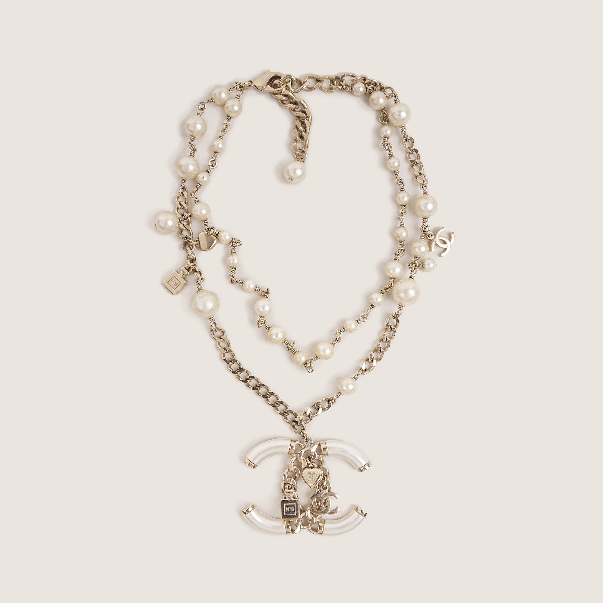 CC Faux Pearl Necklace - CHANEL - Affordable Luxury