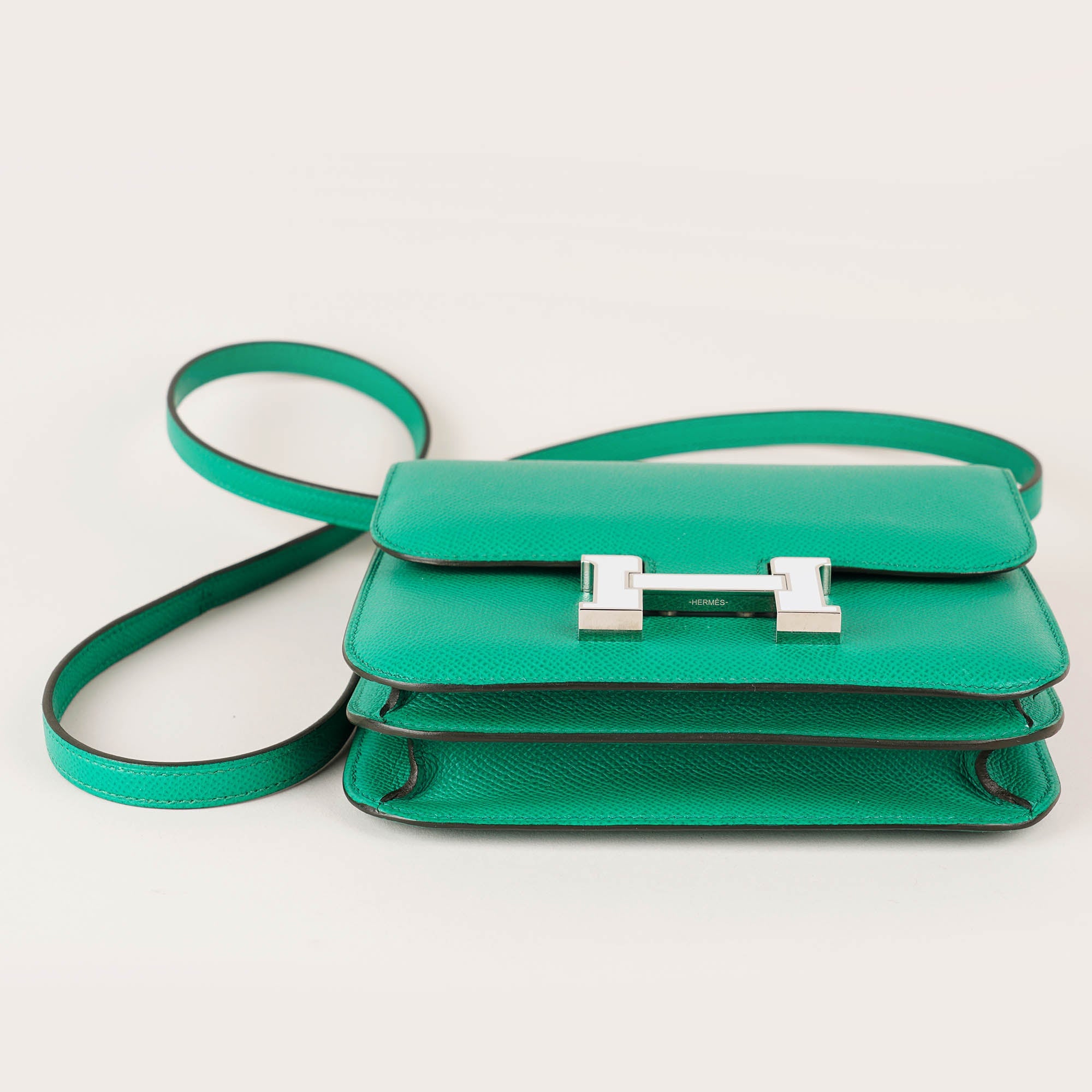 Constance 18 Shoulder Bag - HERMÈS - Affordable Luxury image