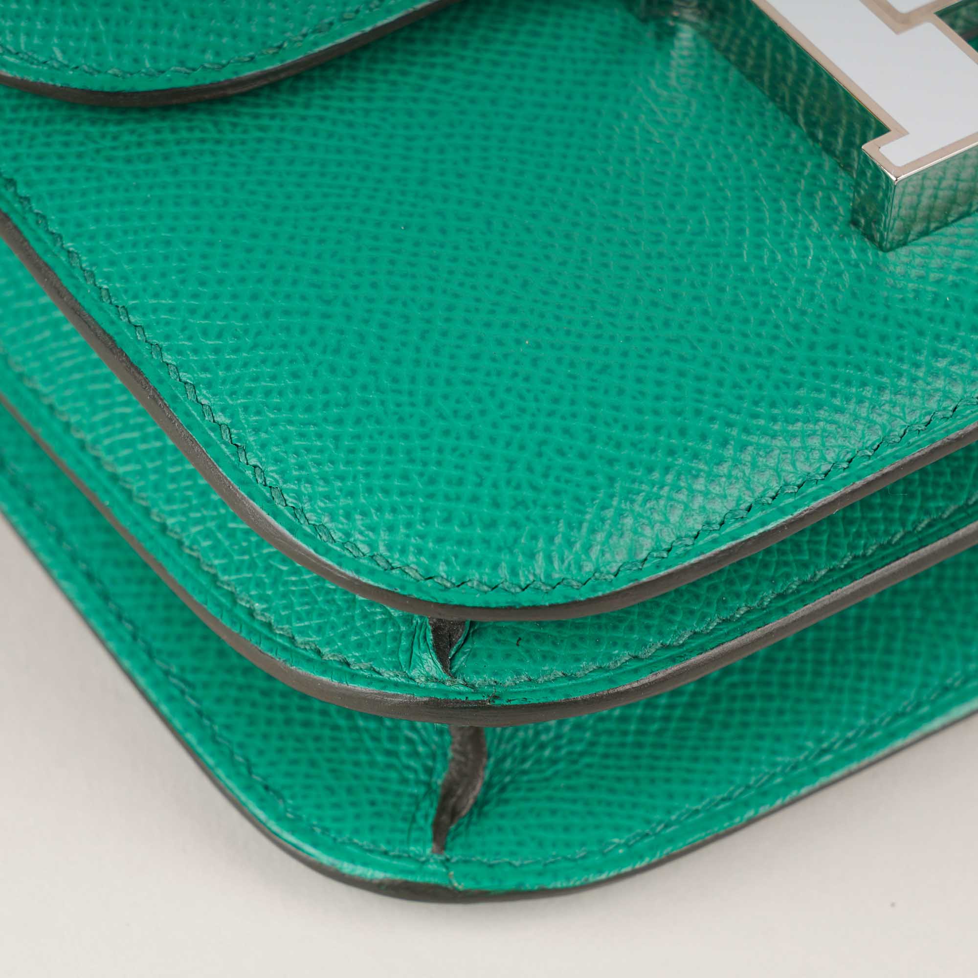 Constance 18 Shoulder Bag - HERMÈS - Affordable Luxury image