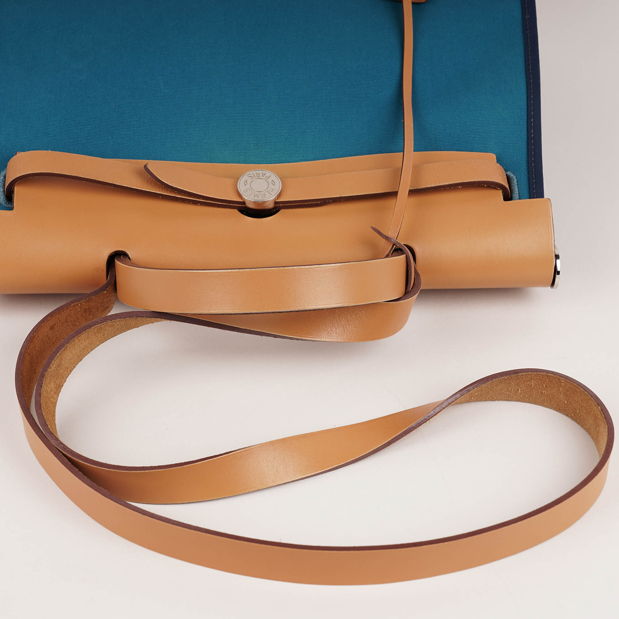 Herbag Zip 31 Bleu Izmir - HERMÈS - Affordable Luxury image