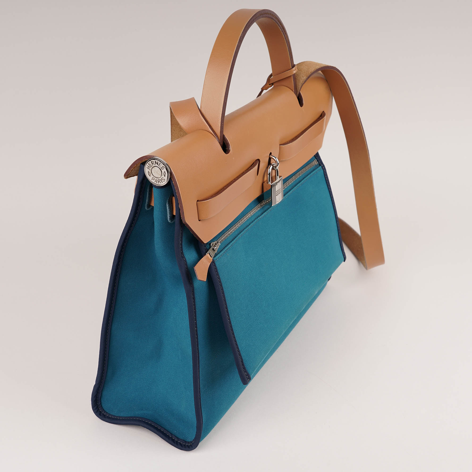 Herbag Zip 31 Bleu Izmir - HERMÈS - Affordable Luxury image