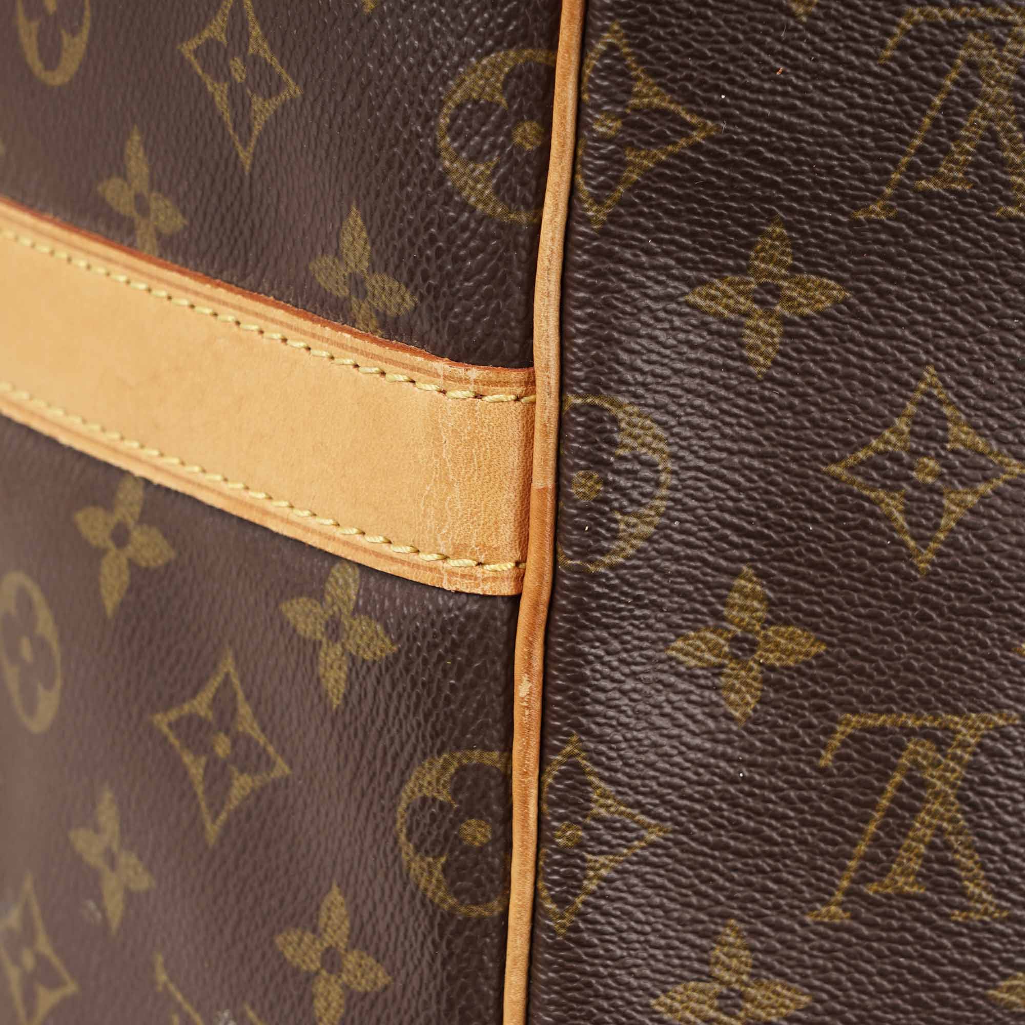 Keepall 55 Bandoulière Bag - LOUIS VUITTON - Affordable Luxury image