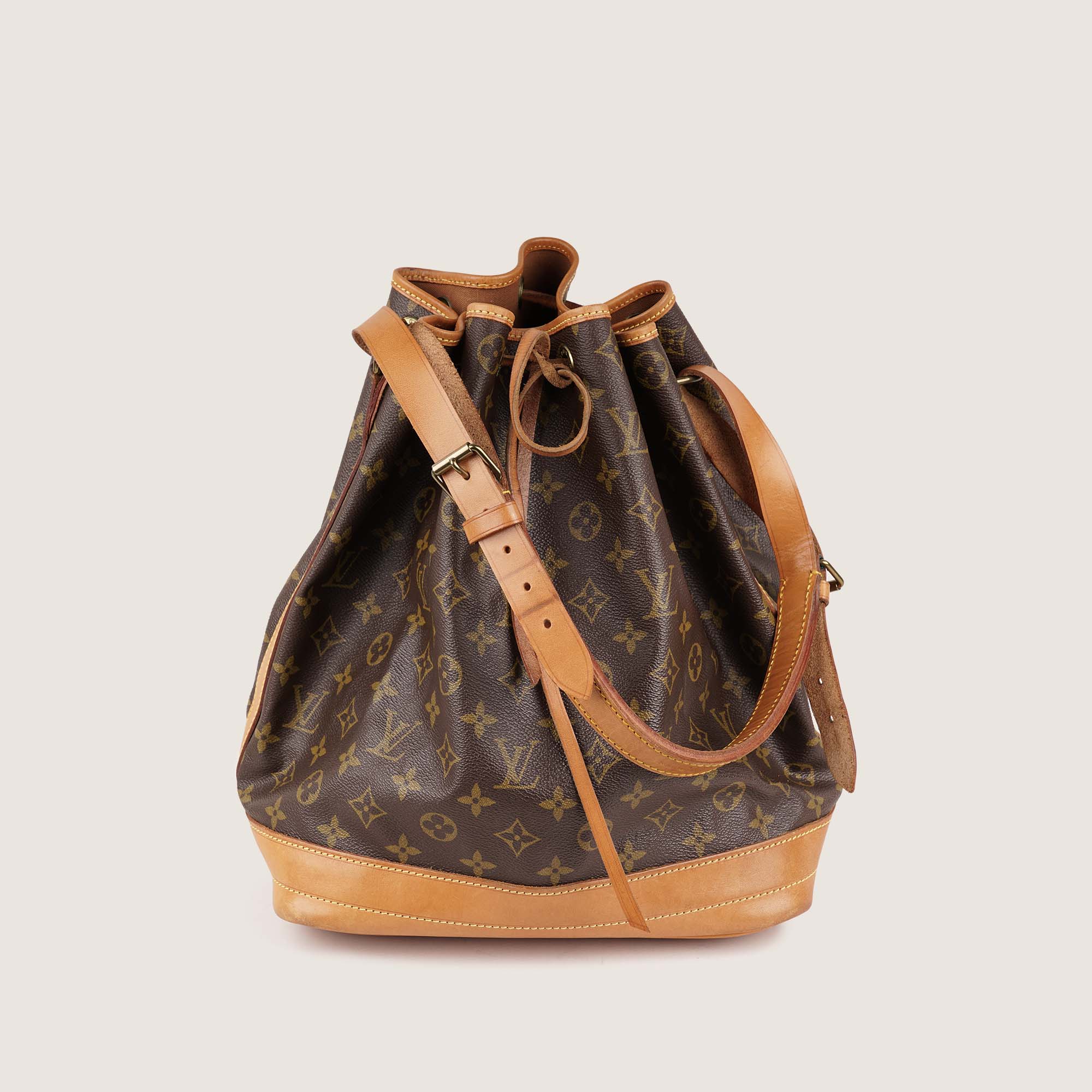 Large Noe Bucket - LOUIS VUITTON - Affordable Luxury