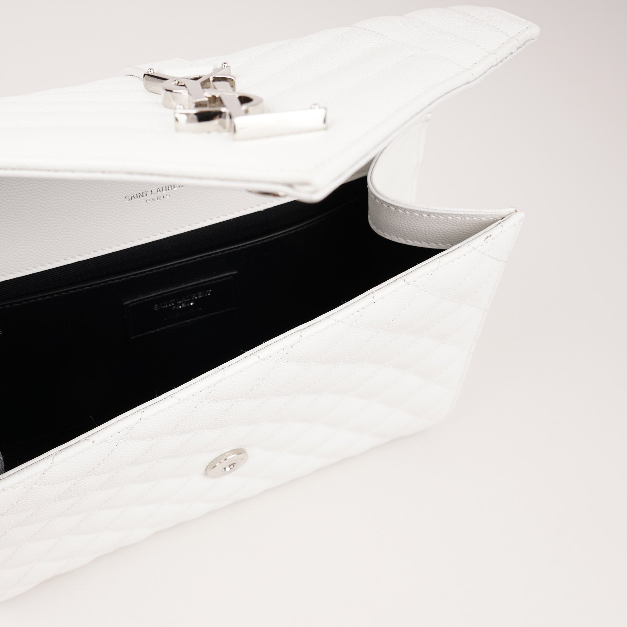Medium Envelope Shoulder Bag - SAINT LAURENT - Affordable Luxury image