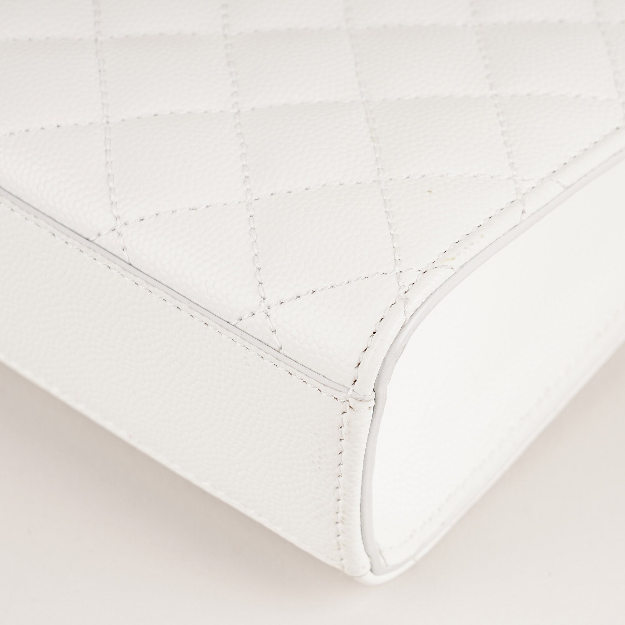 Medium Envelope Shoulder Bag - SAINT LAURENT - Affordable Luxury image