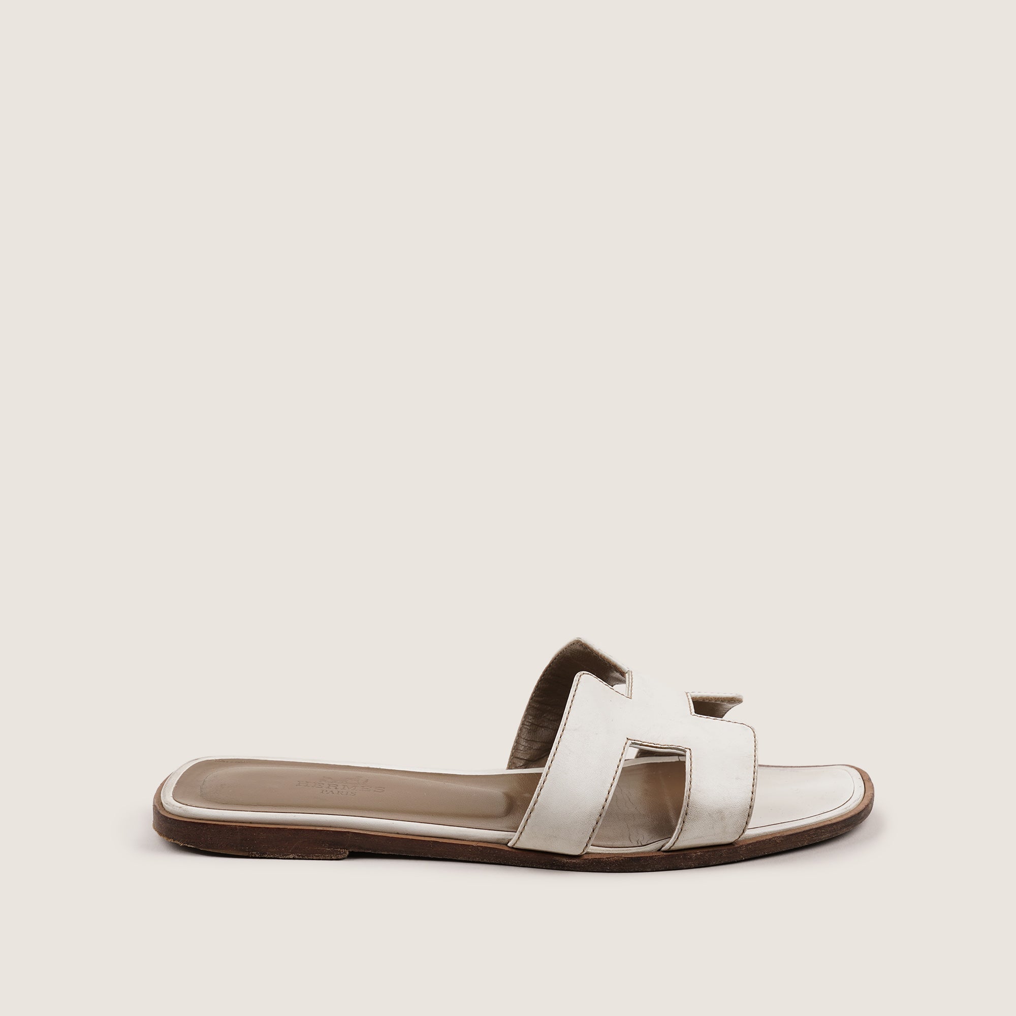 Oran Sandals 37 - HERMÈS - Affordable Luxury