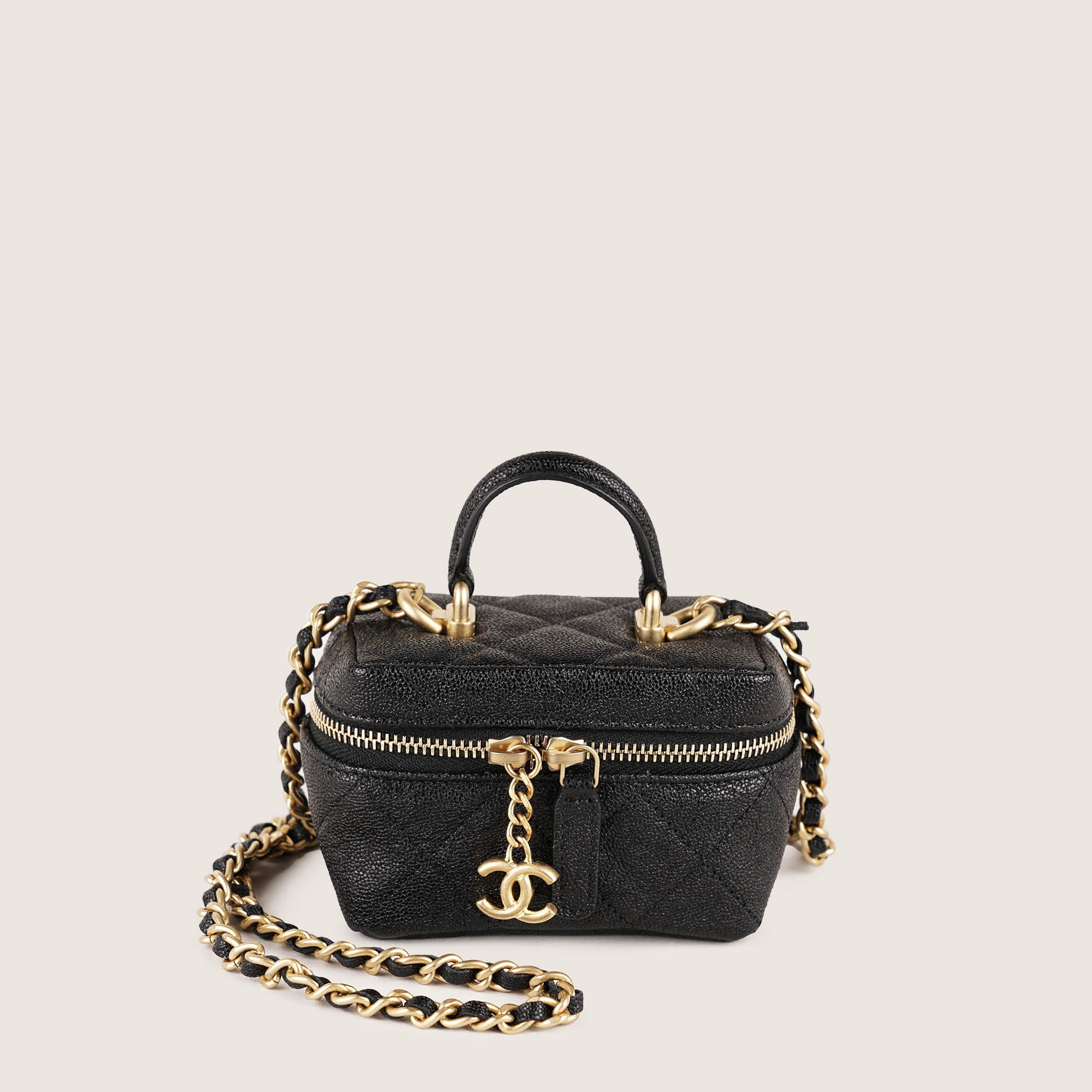 Super Mini Vanity on Chain - CHANEL - Affordable Luxury