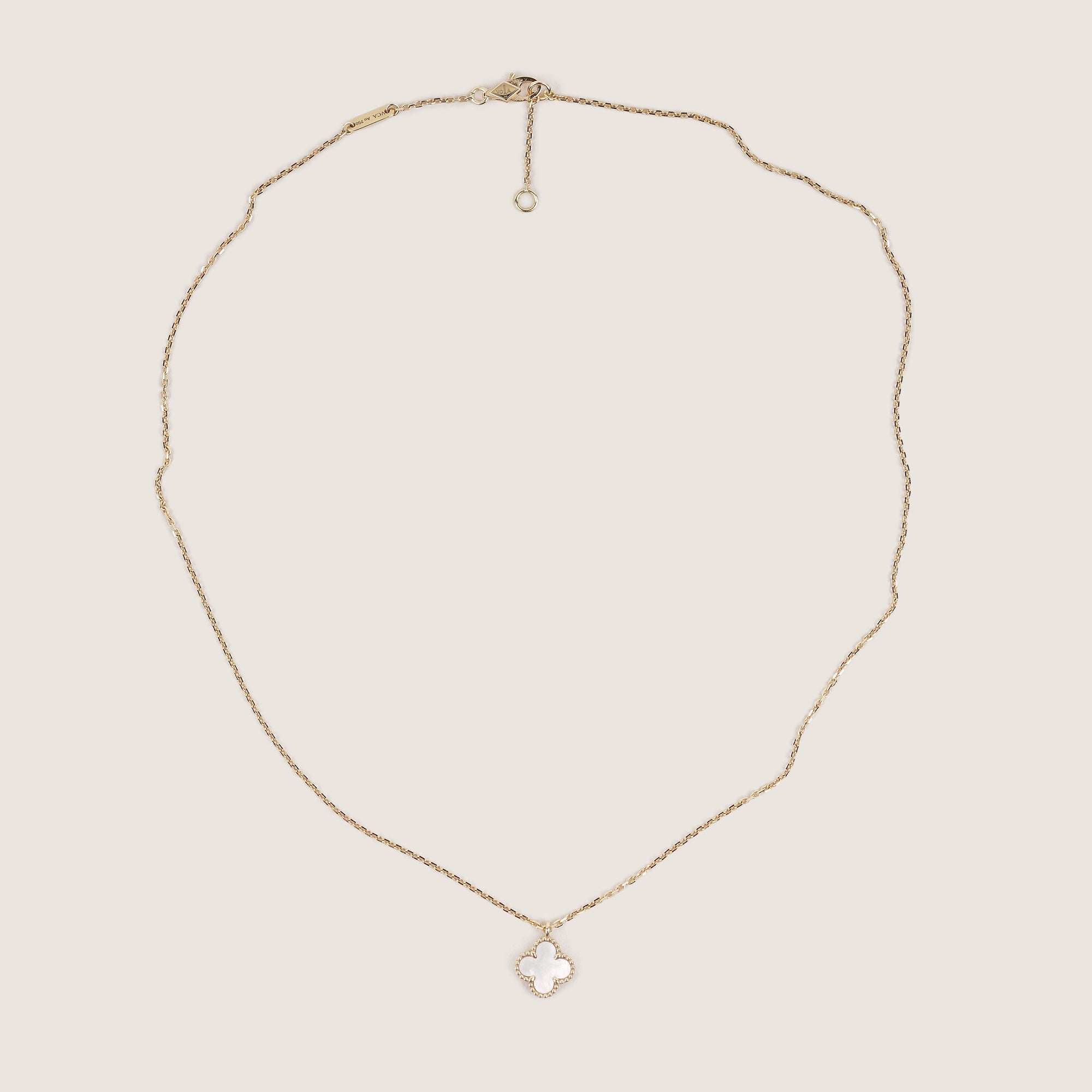 Sweet Alhambra Pendant Necklace - VAN CLEEF & ARPELS - Affordable Luxury