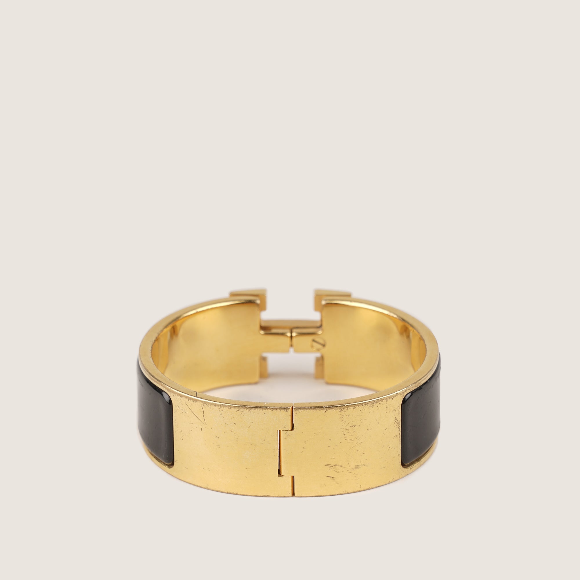 Wide Clic H Bracelet - HERMÈS - Affordable Luxury image