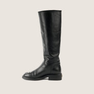 Boots 37 - CHANEL - Affordable Luxury thumbnail image