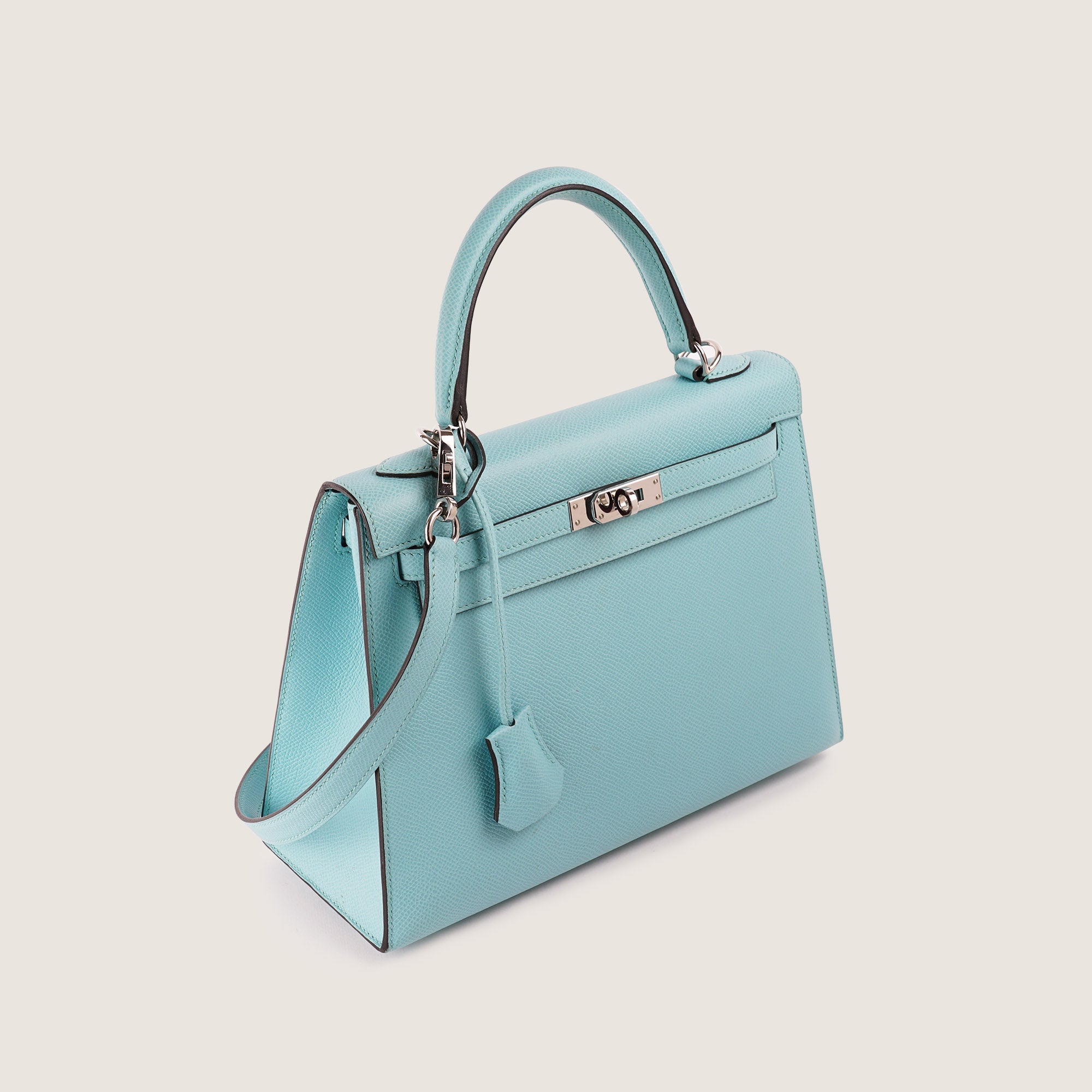Kelly 25 Handbag - HERMÈS - Affordable Luxury