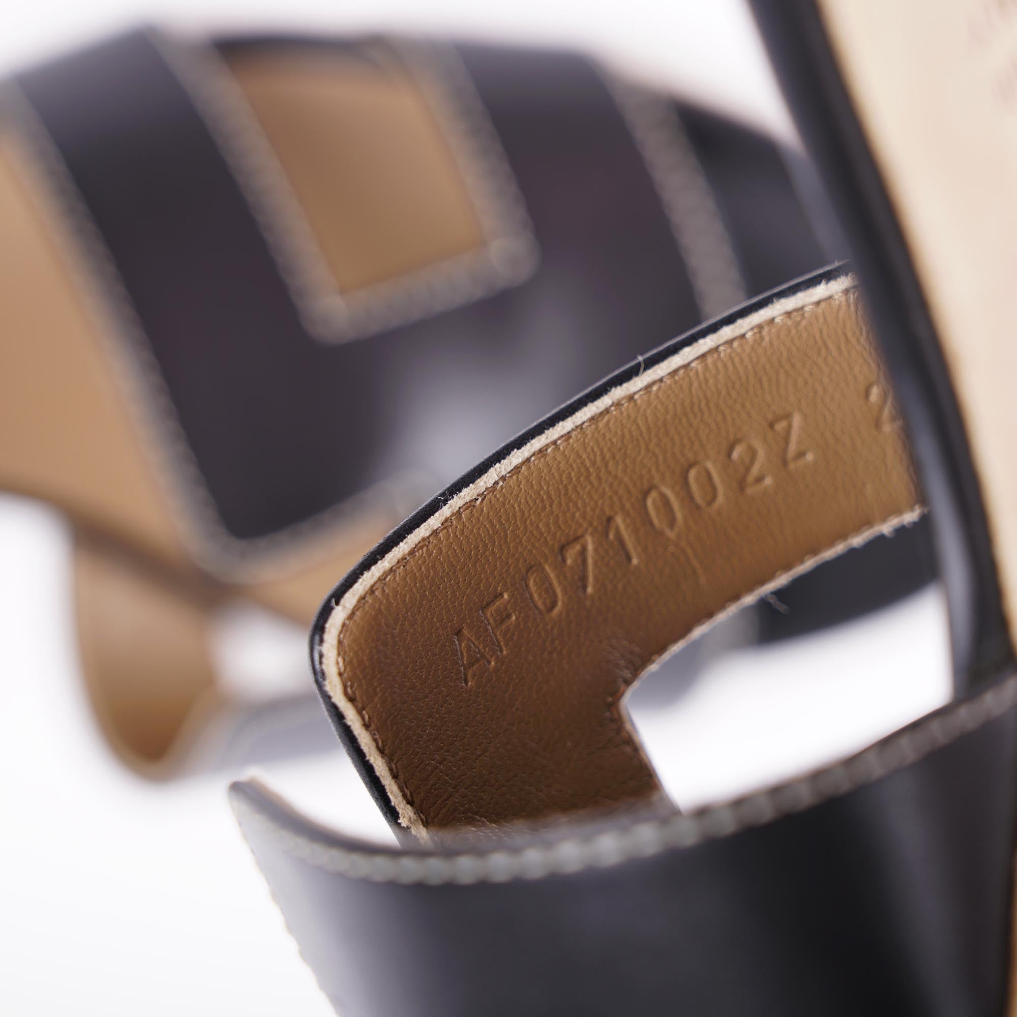 Oasis Sandal Black Leather 37 - HERMÈS - Affordable Luxury image
