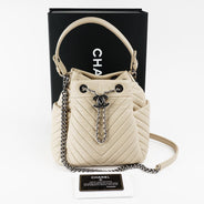 Sac Cordon Bucket Bag - CHANEL - Affordable Luxury thumbnail image