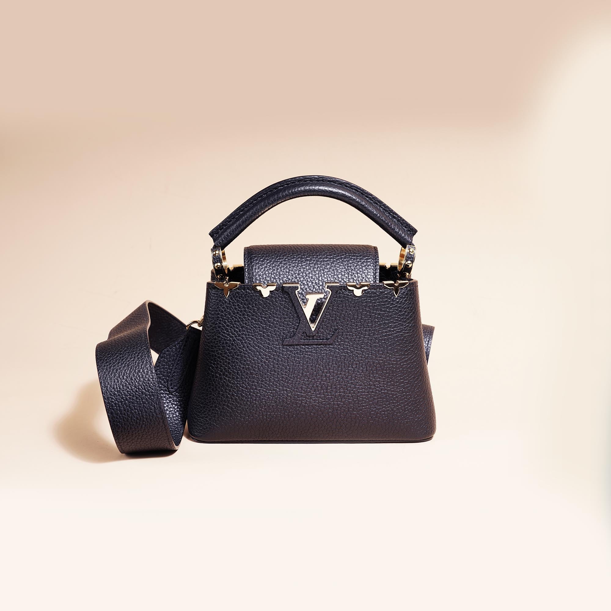 Mini bags, major style. header image