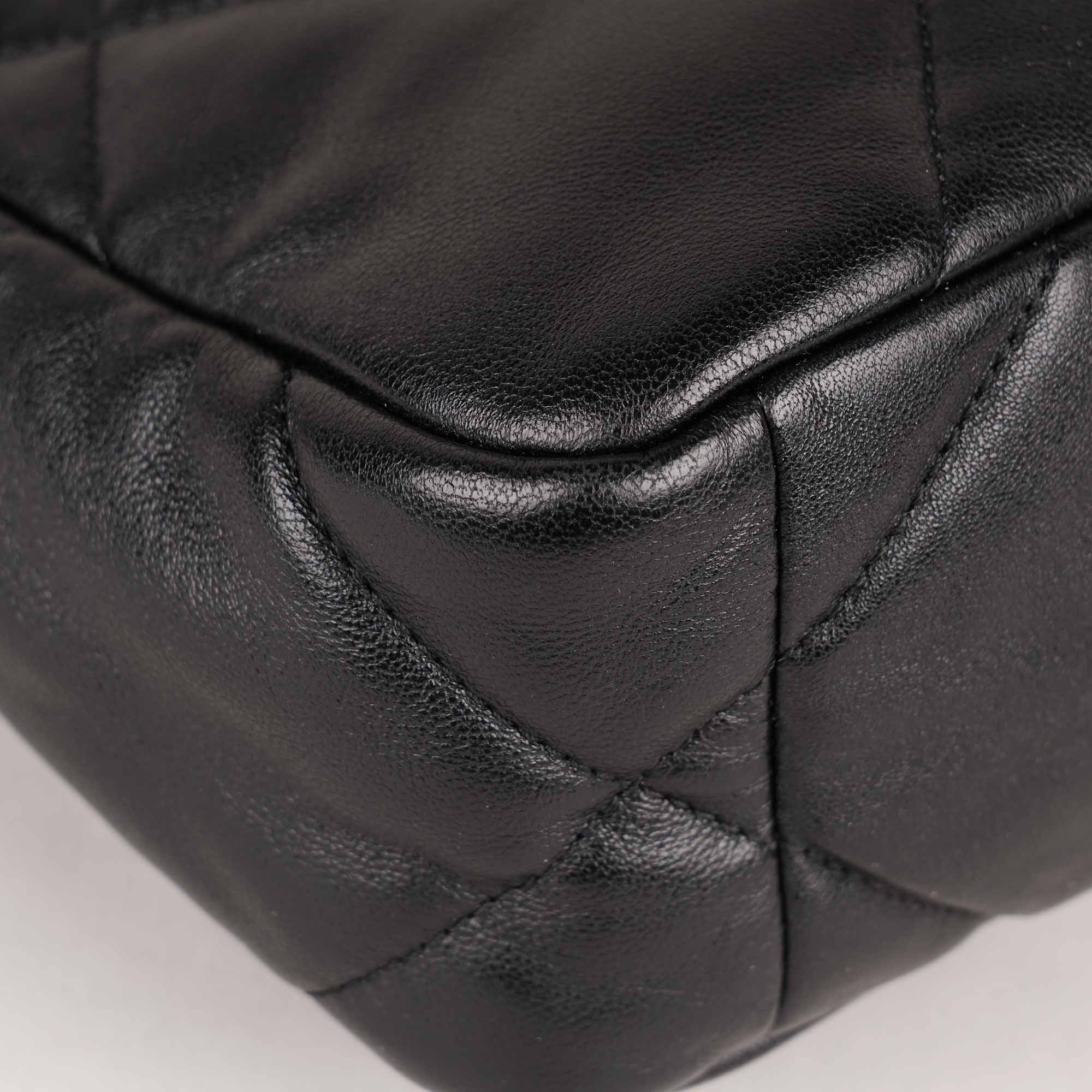 19 Small Flap Bag - CHANEL - Affordable Luxury image