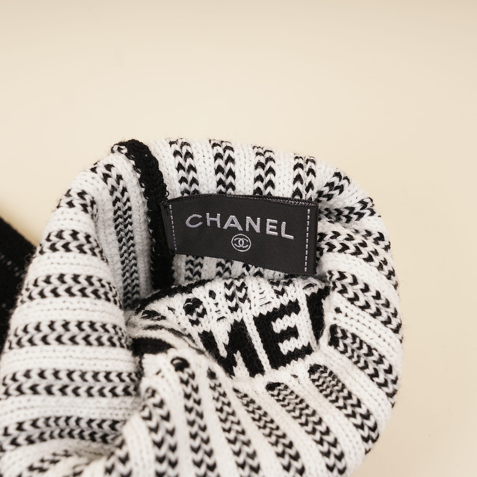 2024 Cruise Leg Warmers - CHANEL - Affordable Luxury image