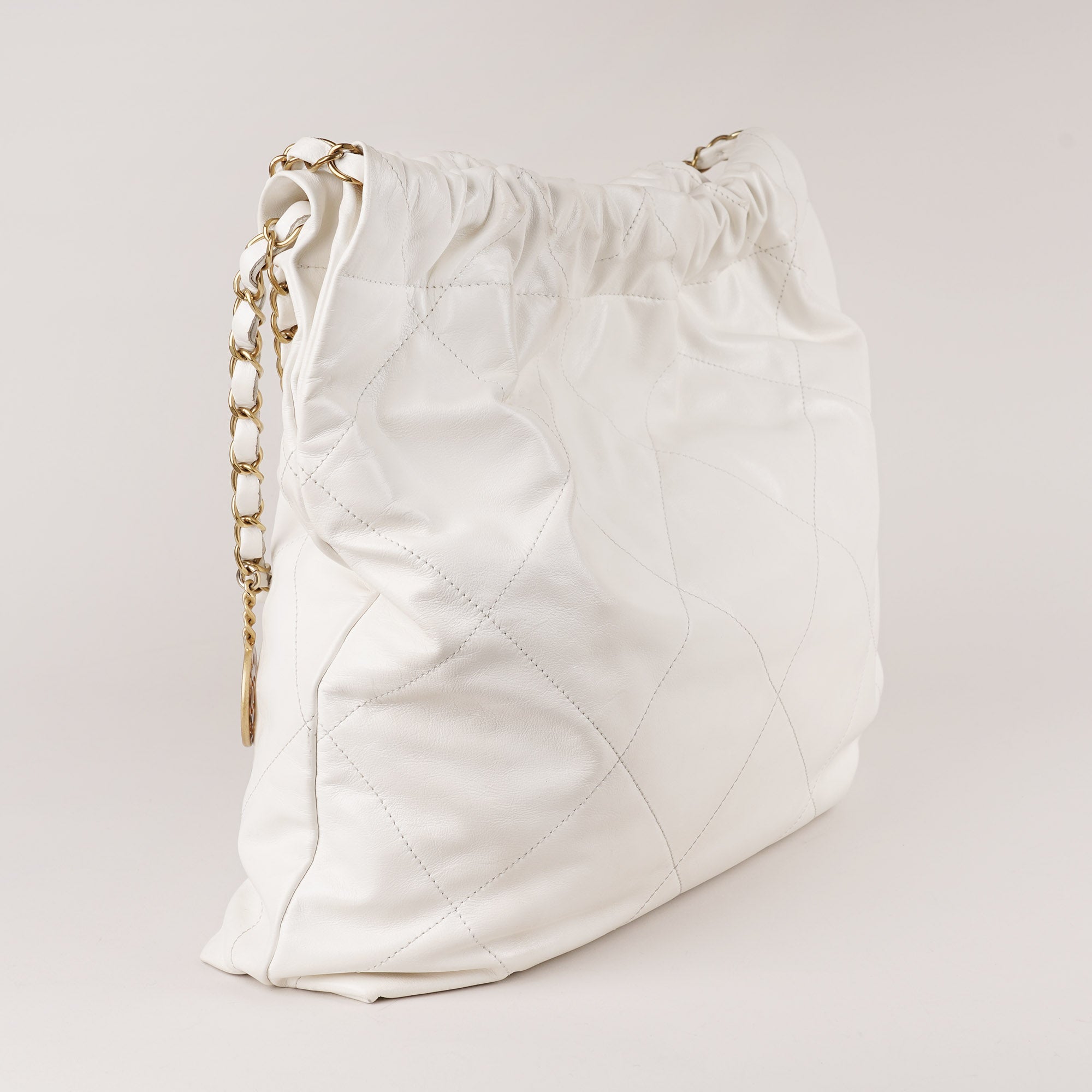 22 Handbag - CHANEL - Affordable Luxury image