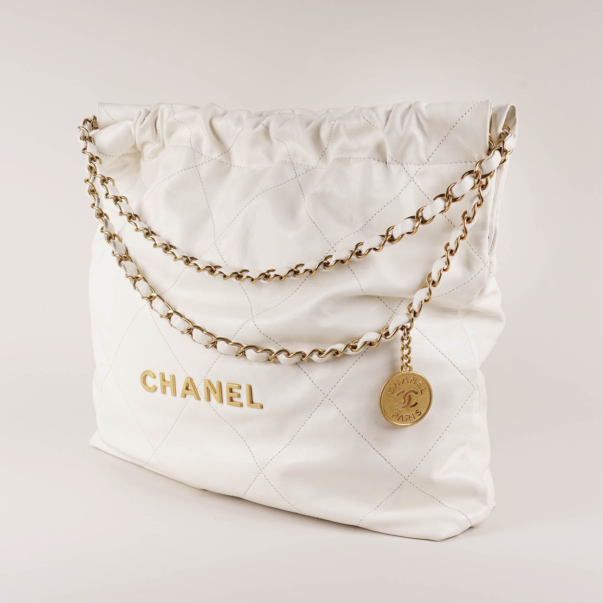 22 Handbag - CHANEL - Affordable Luxury image