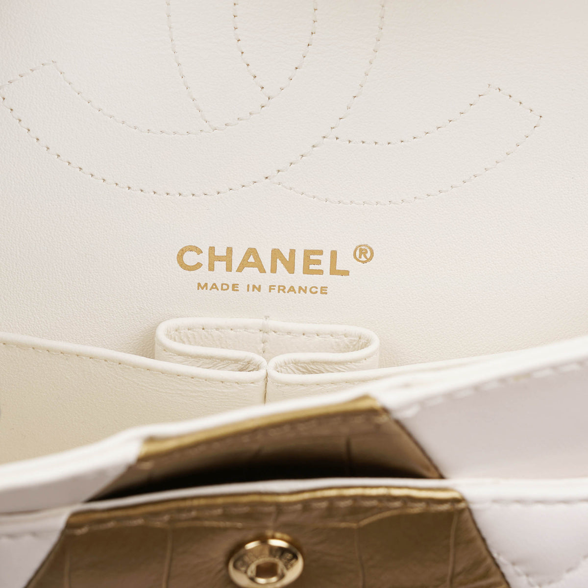 225 Reissue 2.55 Double Flap Bag - CHANEL - Affordable Luxury image