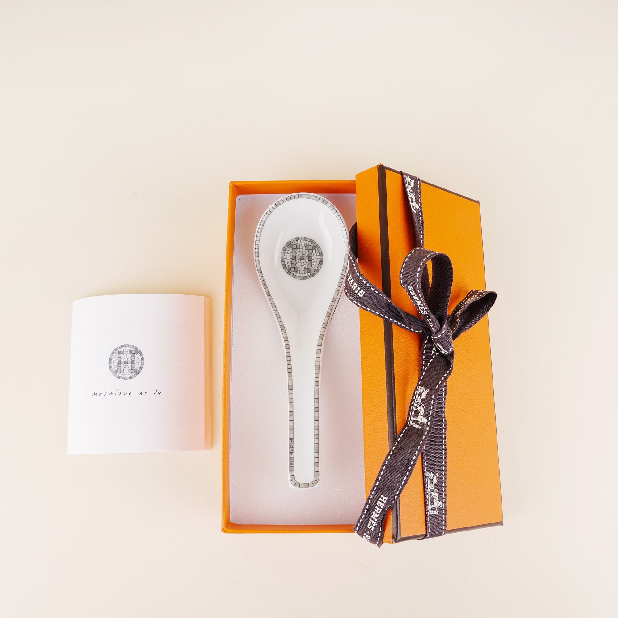 24 Platinum Soup Spoon - HERMÈS - Affordable Luxury image