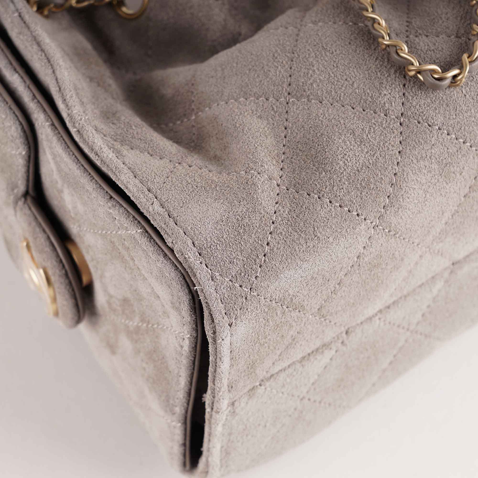 25 Mini Handbag - CHANEL - Affordable Luxury image