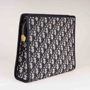 30 Montaigne Dea Pouch - CHRISTIAN DIOR - Affordable Luxury thumbnail image