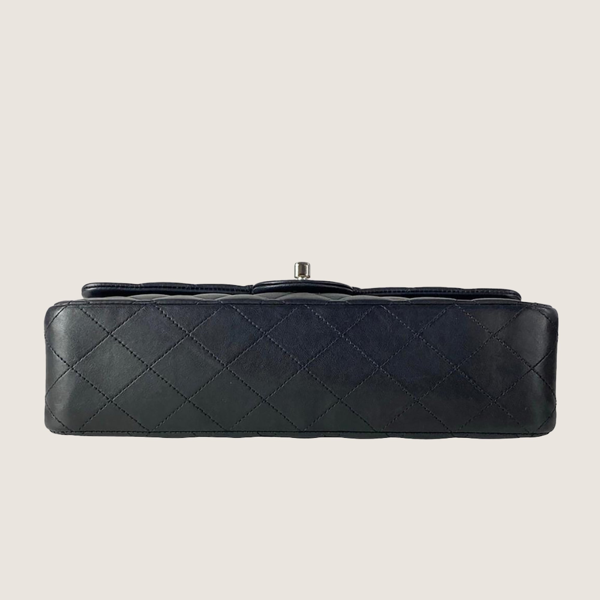 Classic Medium Double Flap Bag image