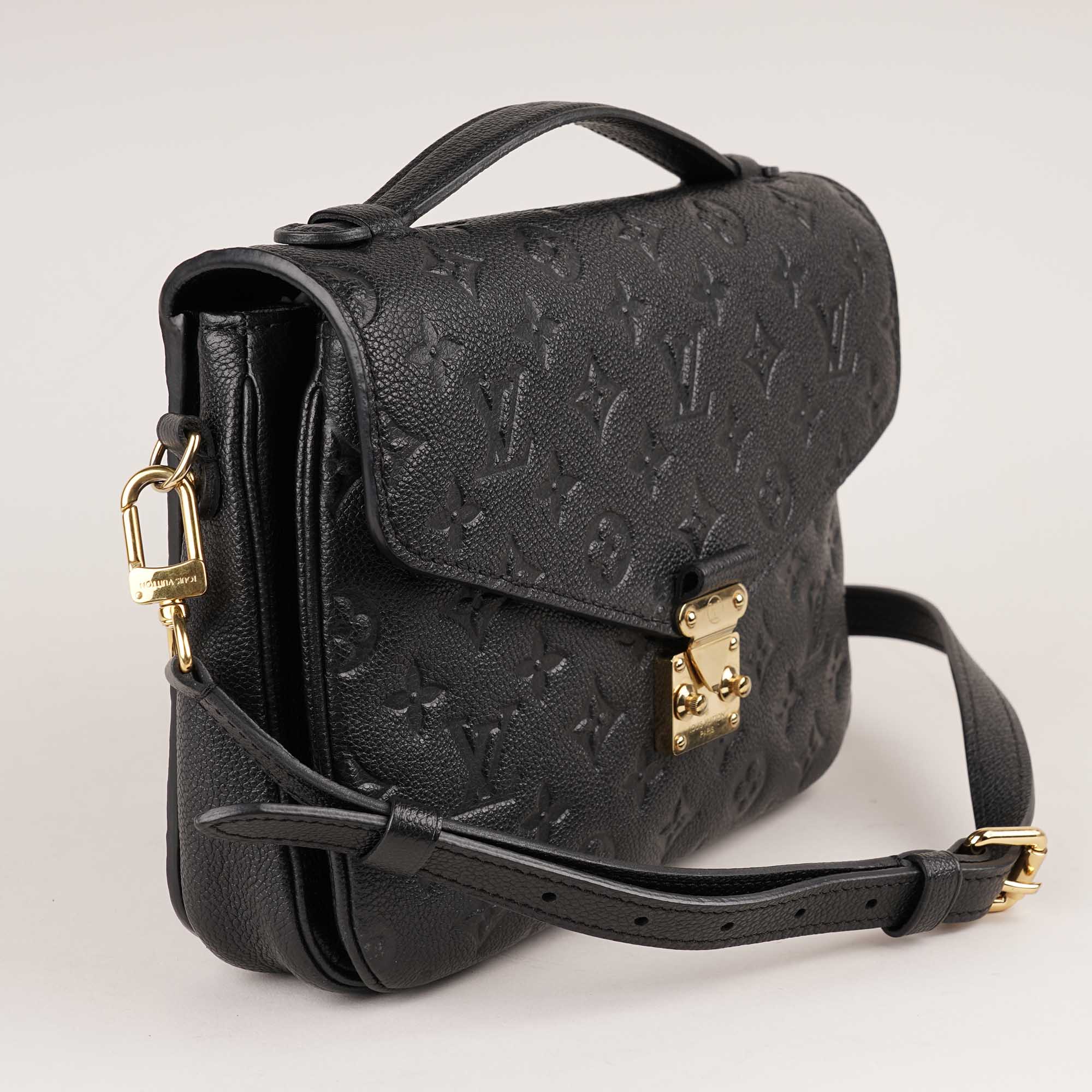 Pochette Metis Black Shoulder Bag image