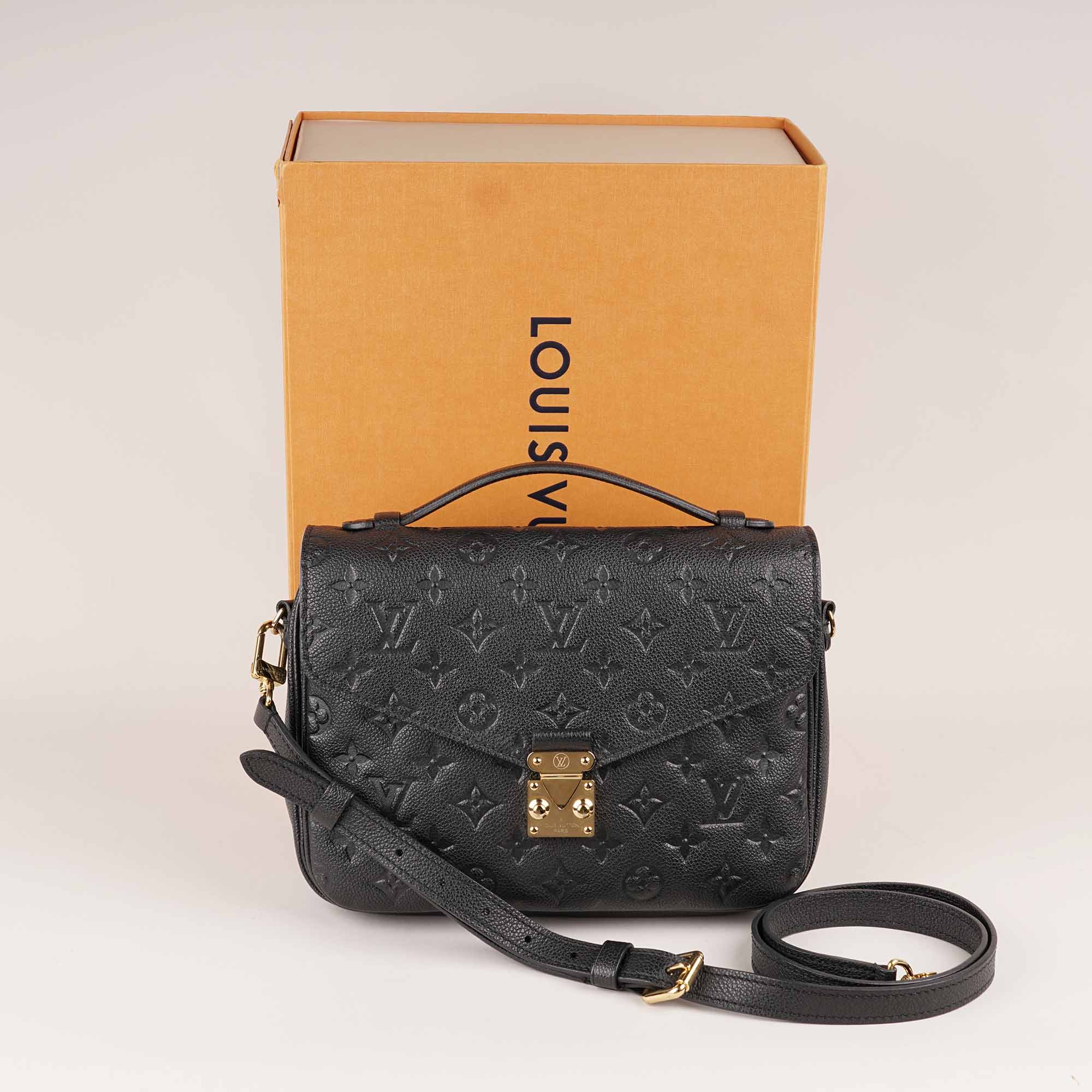 Pochette Metis Black Shoulder Bag image