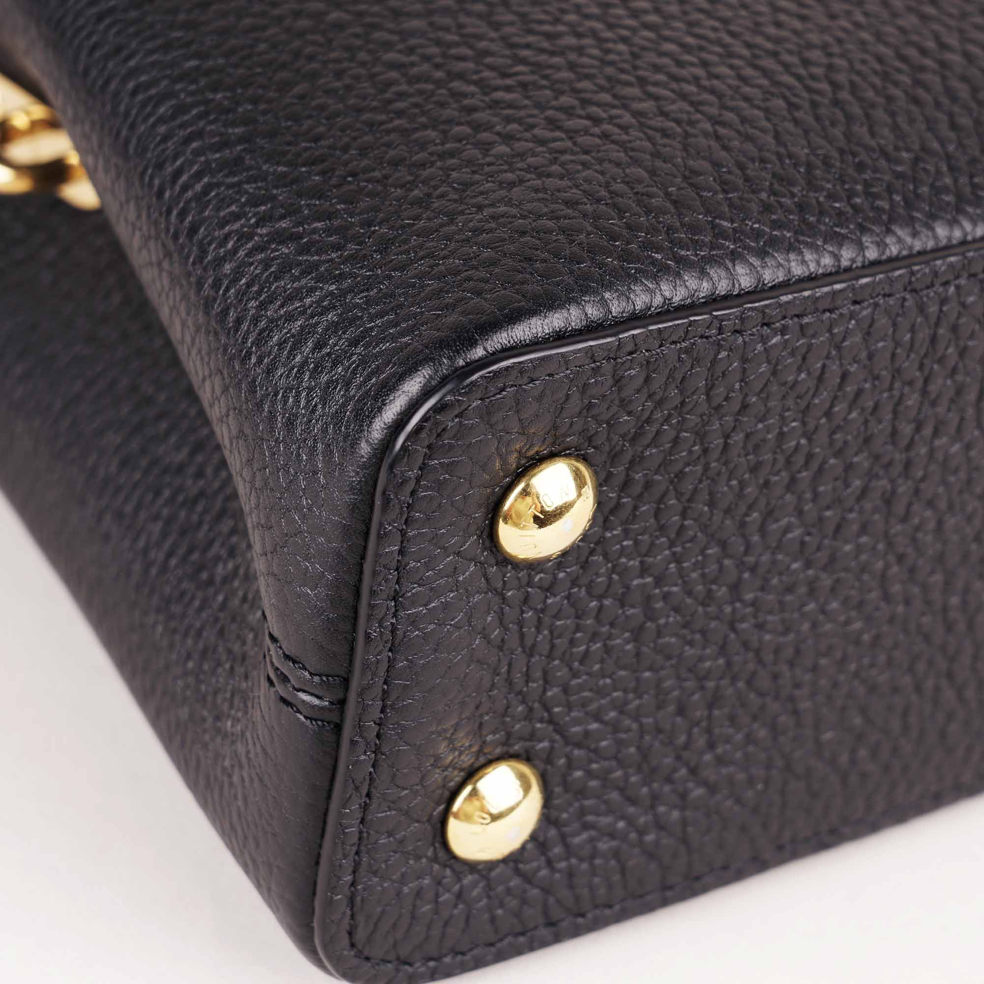 Capucines Mini Handbag image