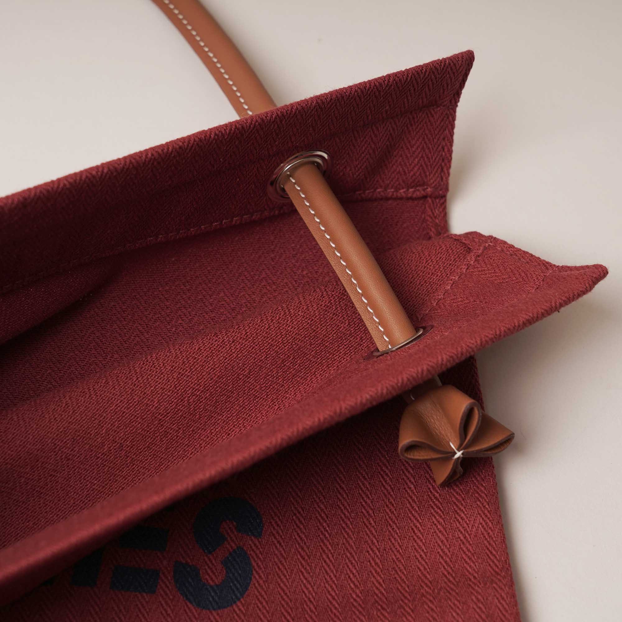 Aline Grooming Bag image