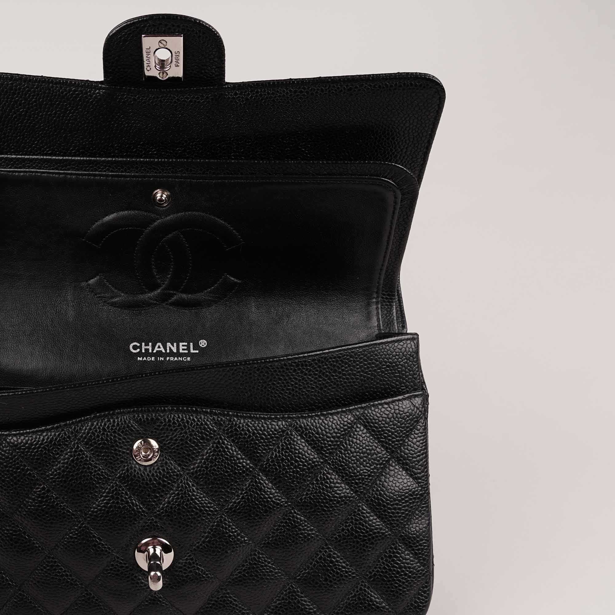 Classic Medium Double Flap Bag image