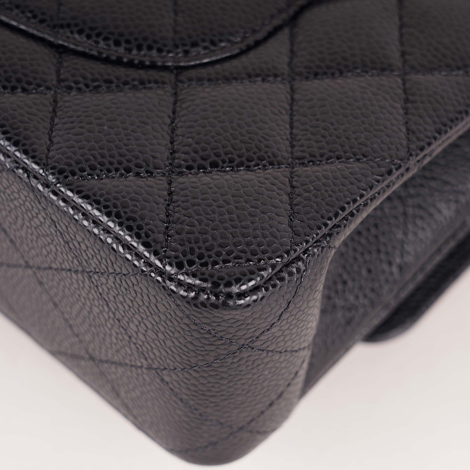 Classic Medium Double Flap Bag image