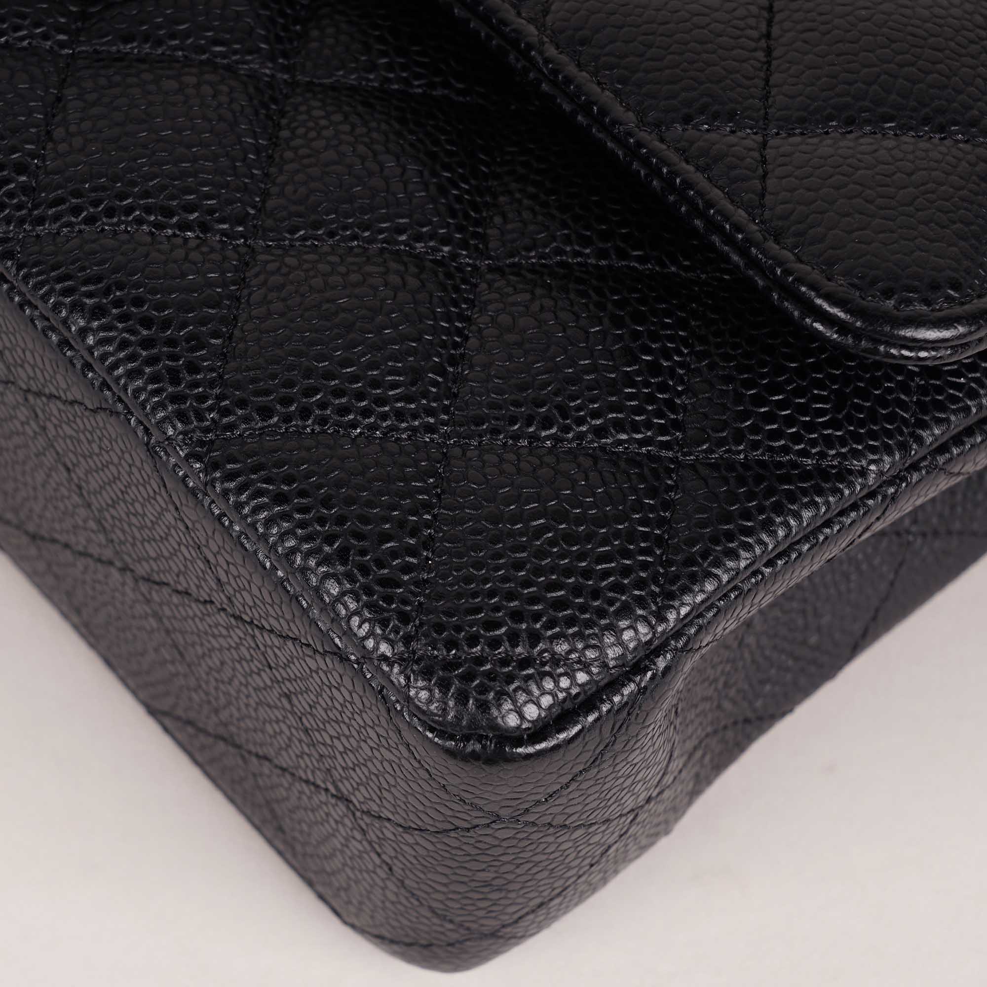 Classic Medium Double Flap Bag image