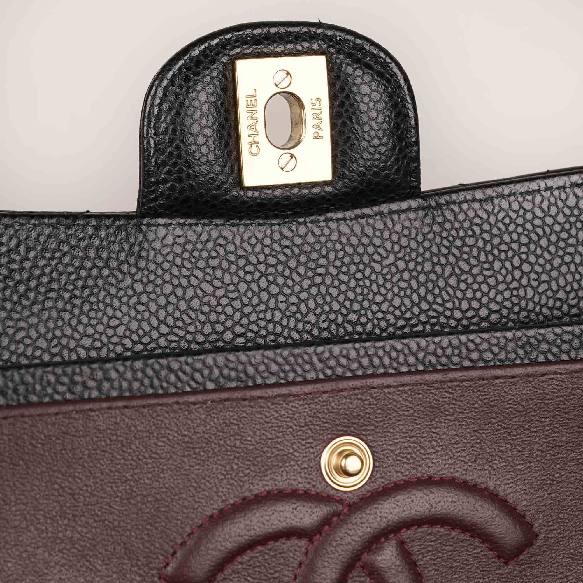 Classic Medium Double Flap Bag 2020 image