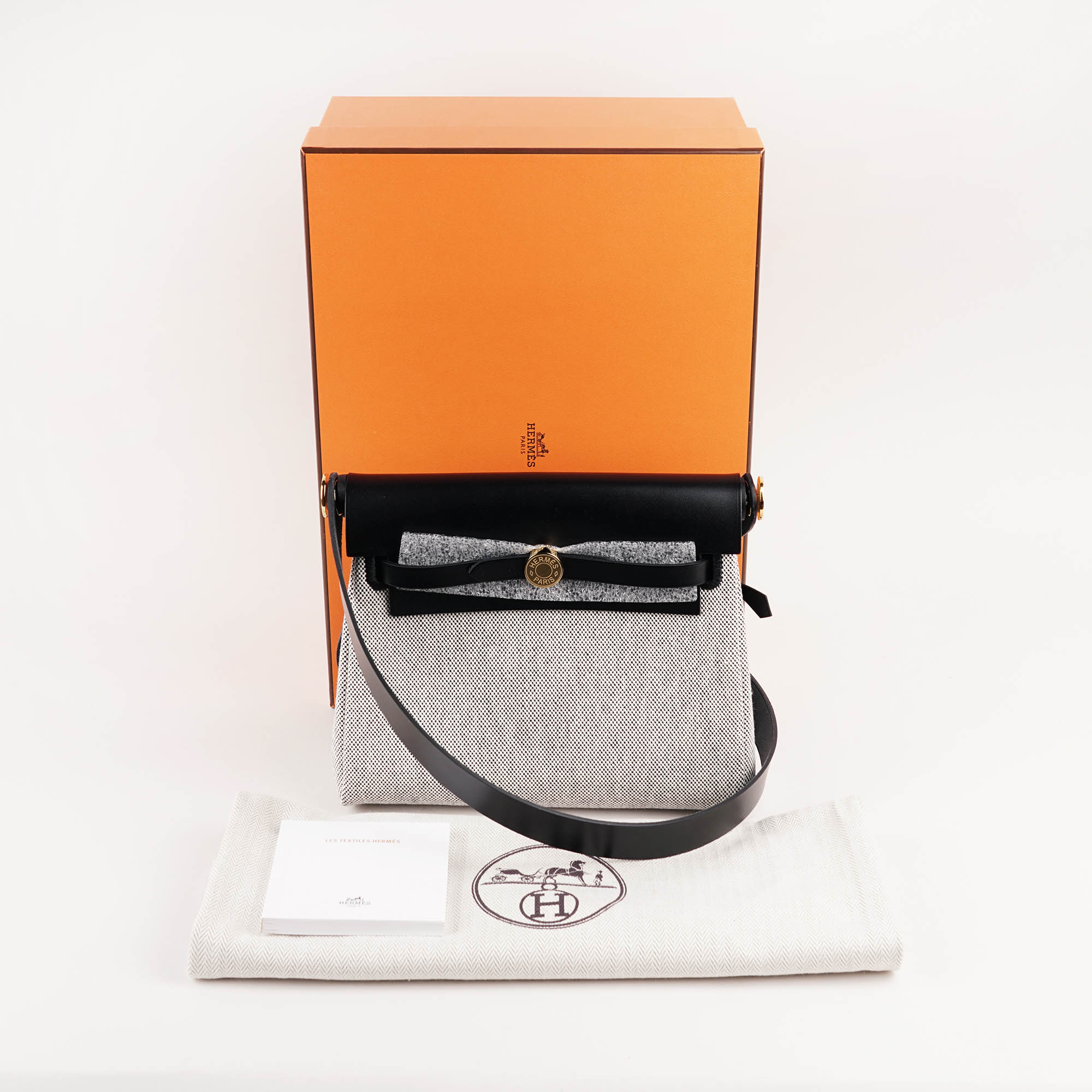 Mini Herbag Zip 20 Black image