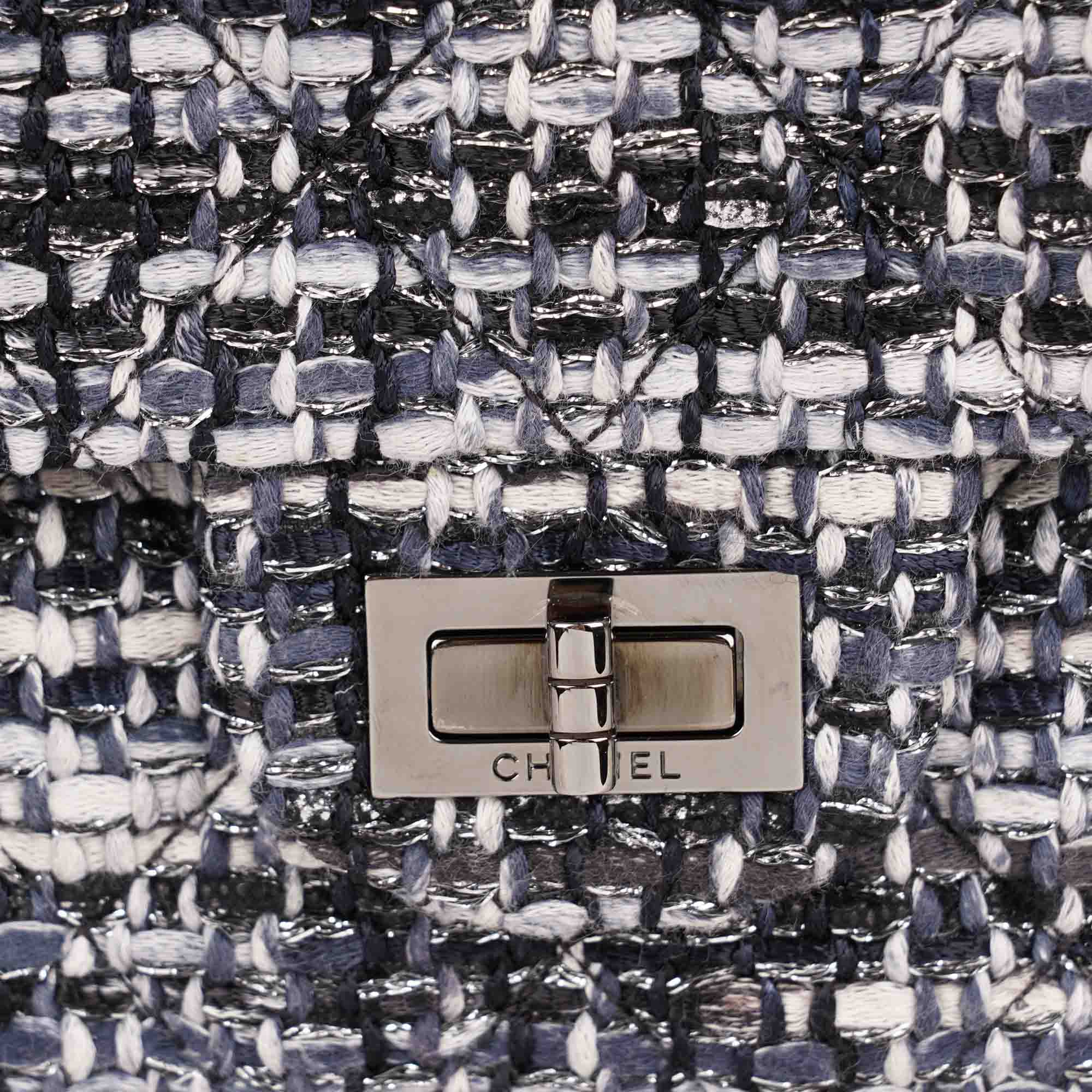 Medium Reissue 2.55 Shoulder Bag image