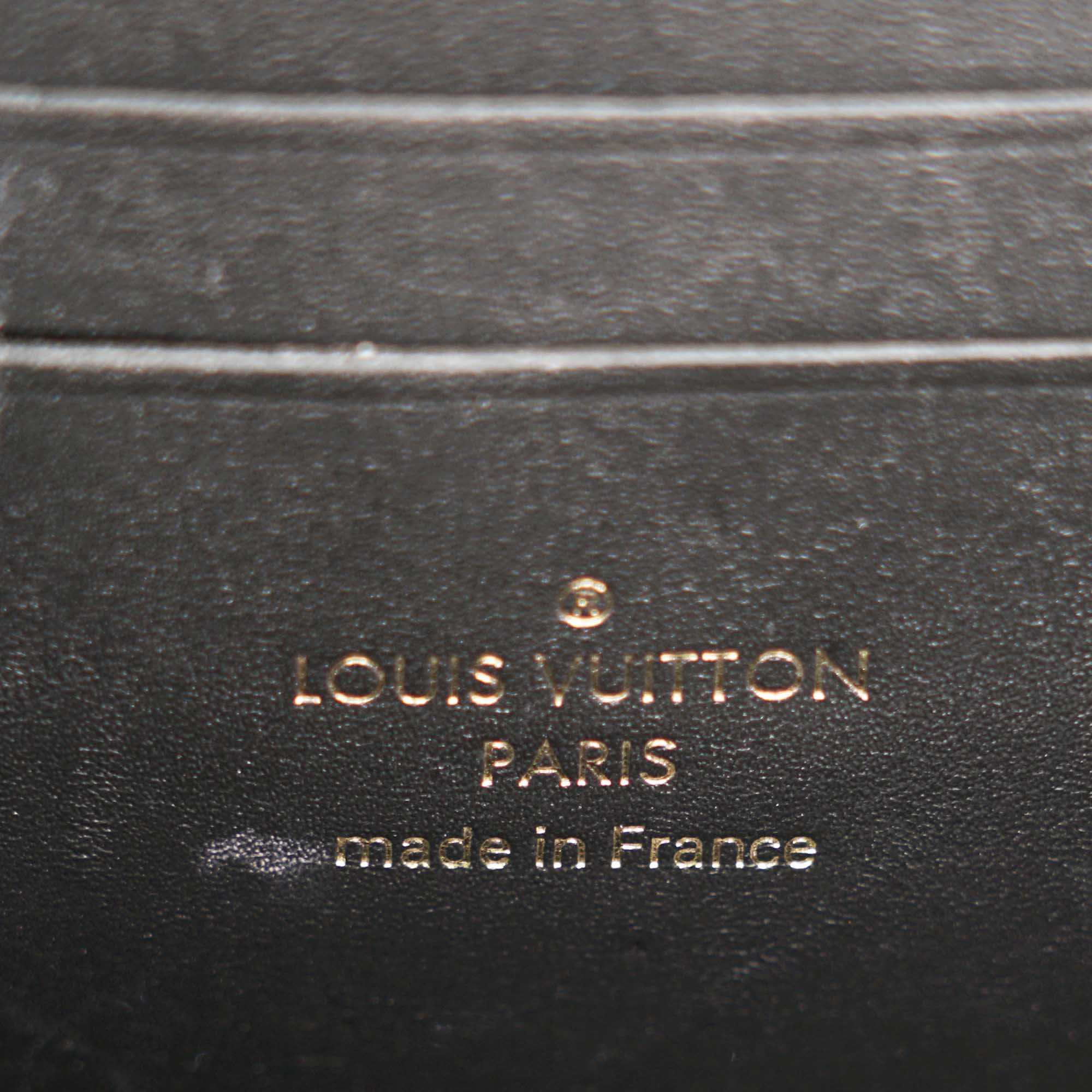 Dauphine Chain Wallet image