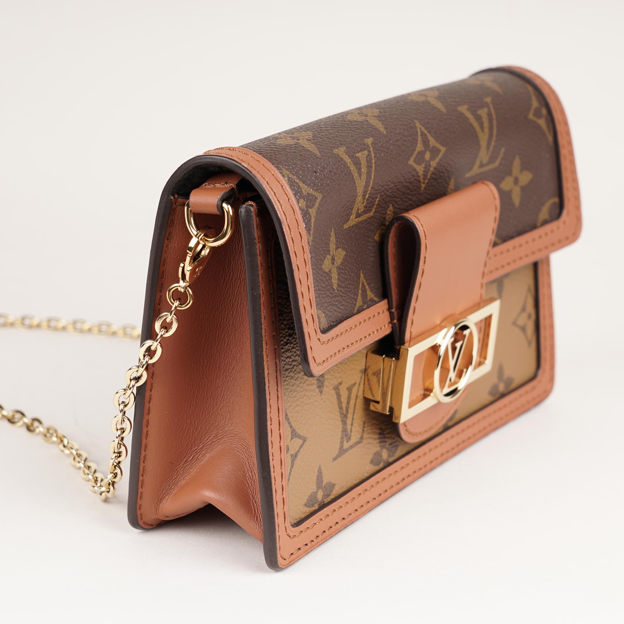 Dauphine Chain Wallet image