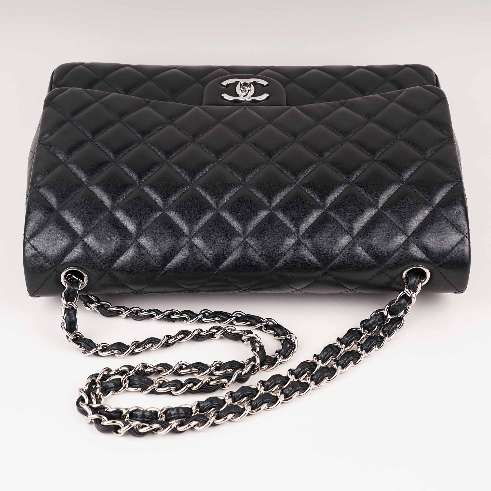 Classic Maxi Double Flap Bag image