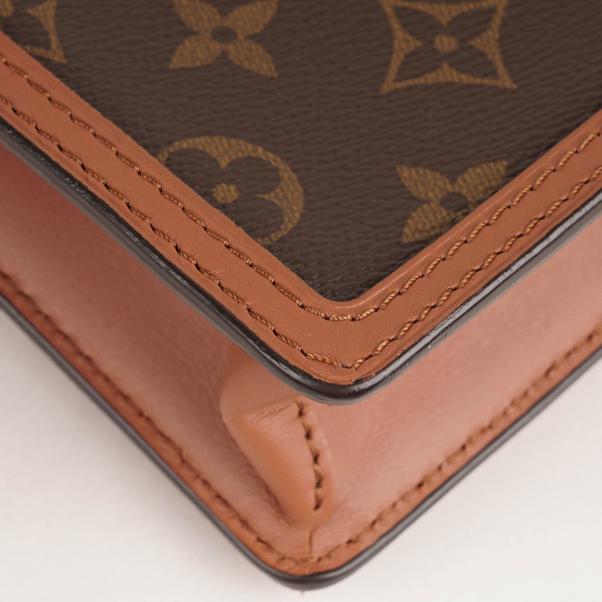Dauphine Chain Wallet image