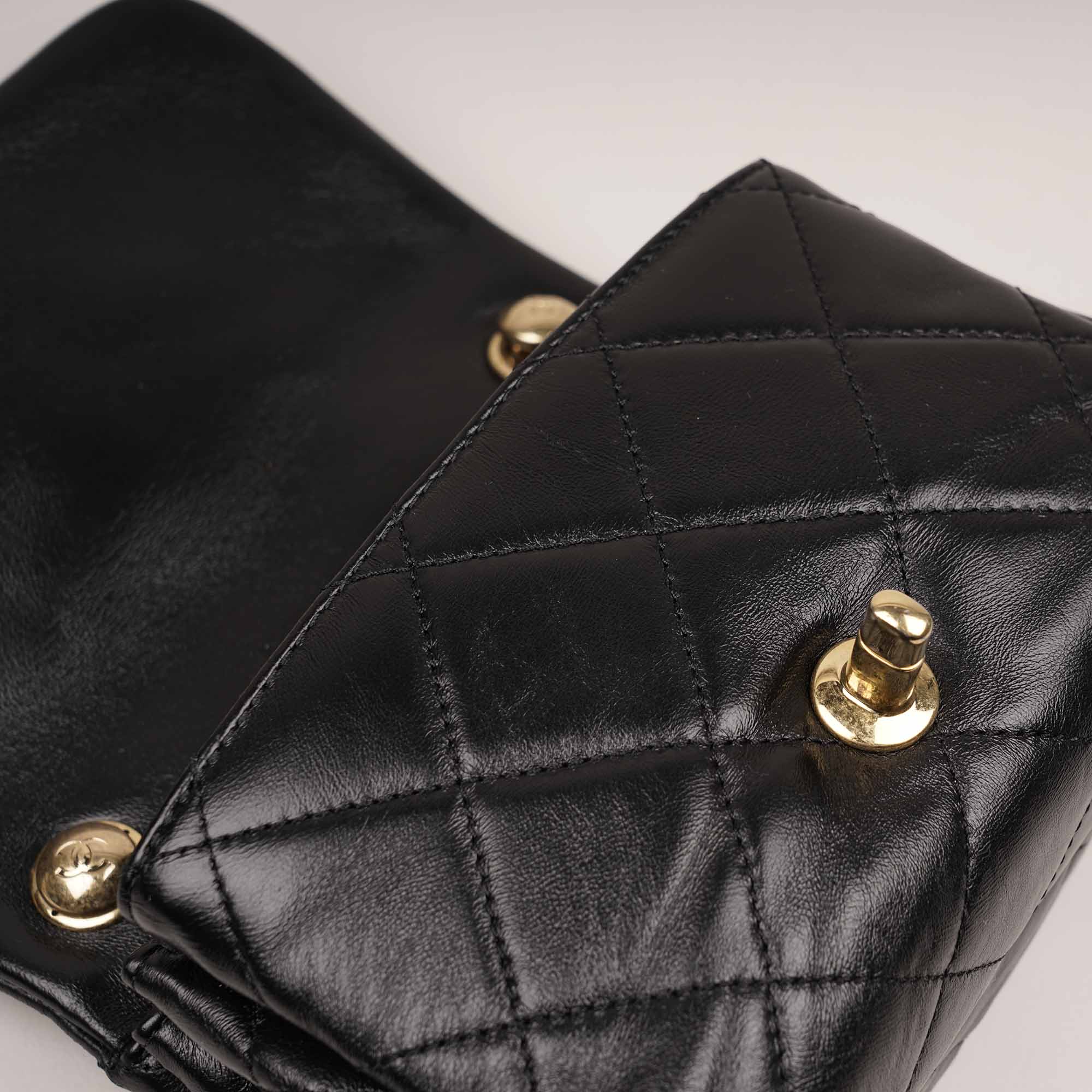 Mini Flap Chain Top Handle image