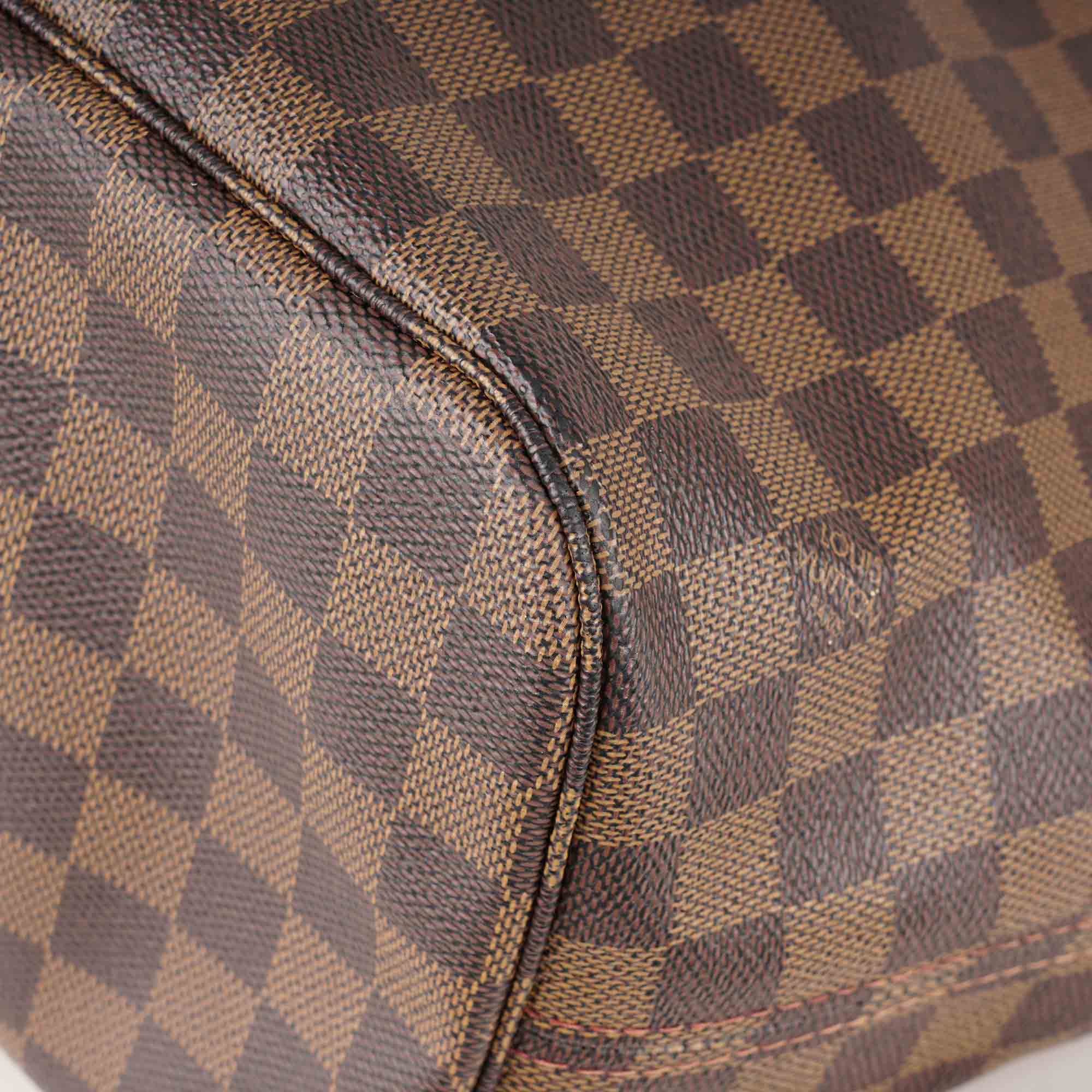 Neverfull MM Shoulder Bag image